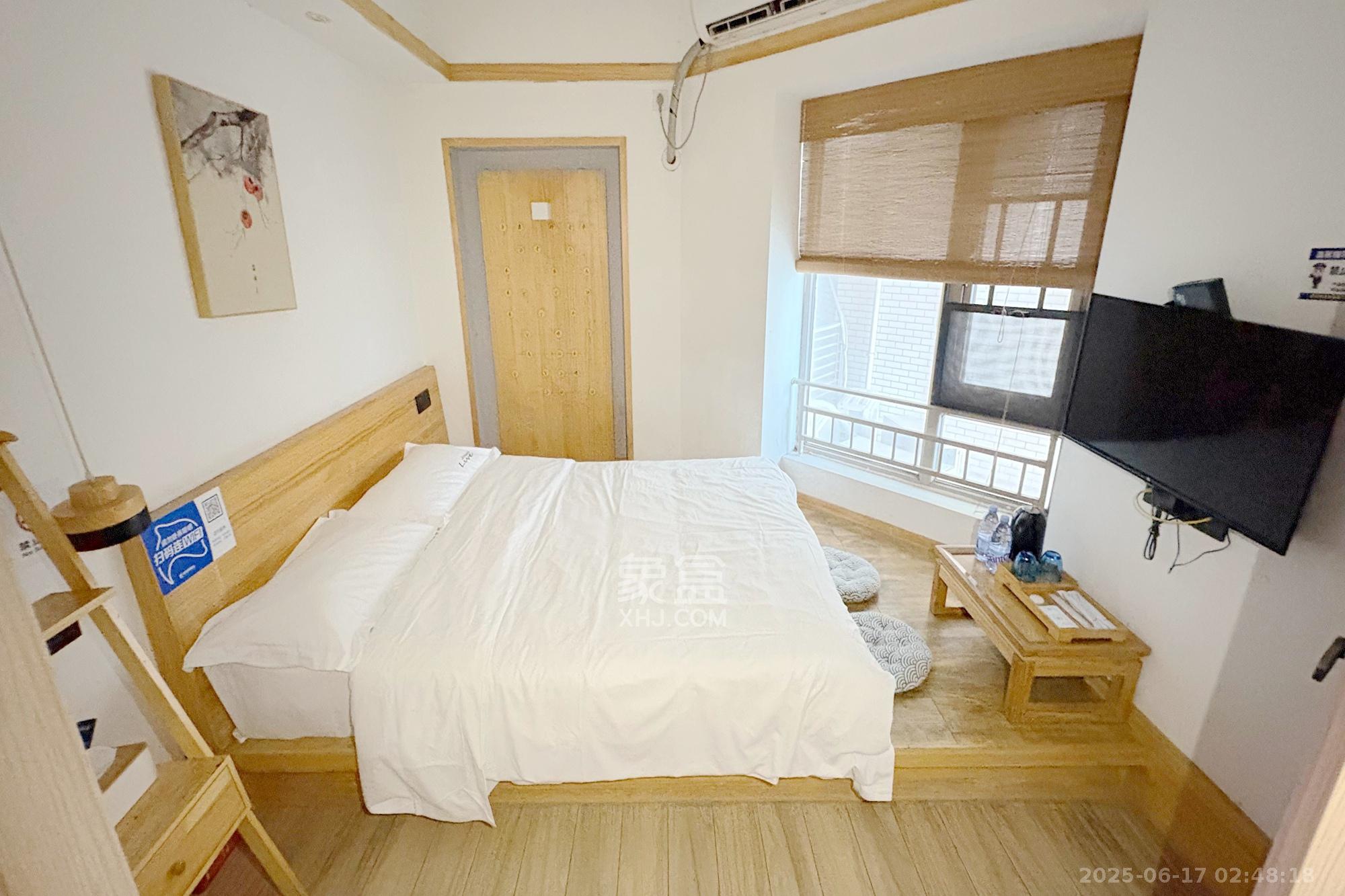 潮宗御苑  3室2厅2卫    198.0万卧室