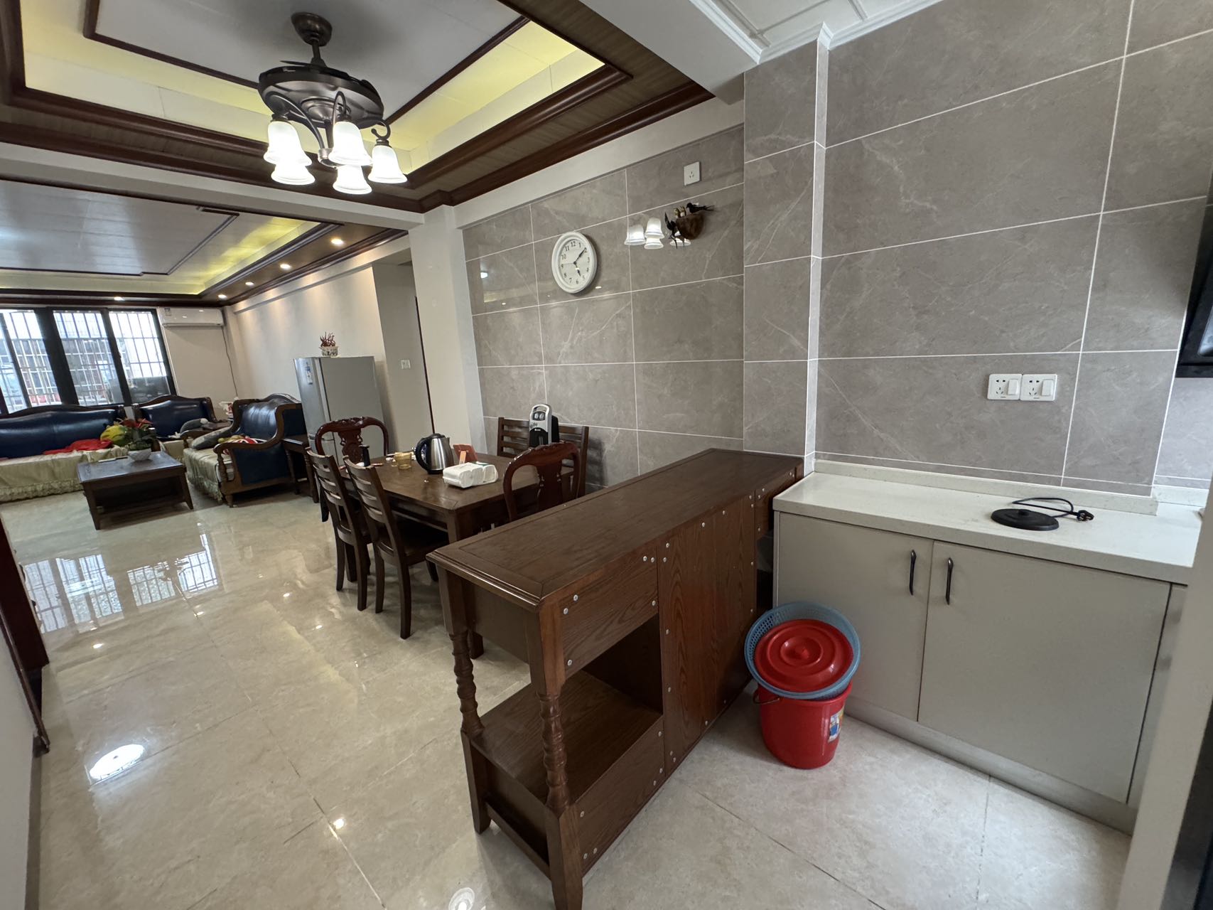 凤翔山庄 3室2厅2卫 102.0万 凤翔山庄 3室2厅2卫 102.0万室内图