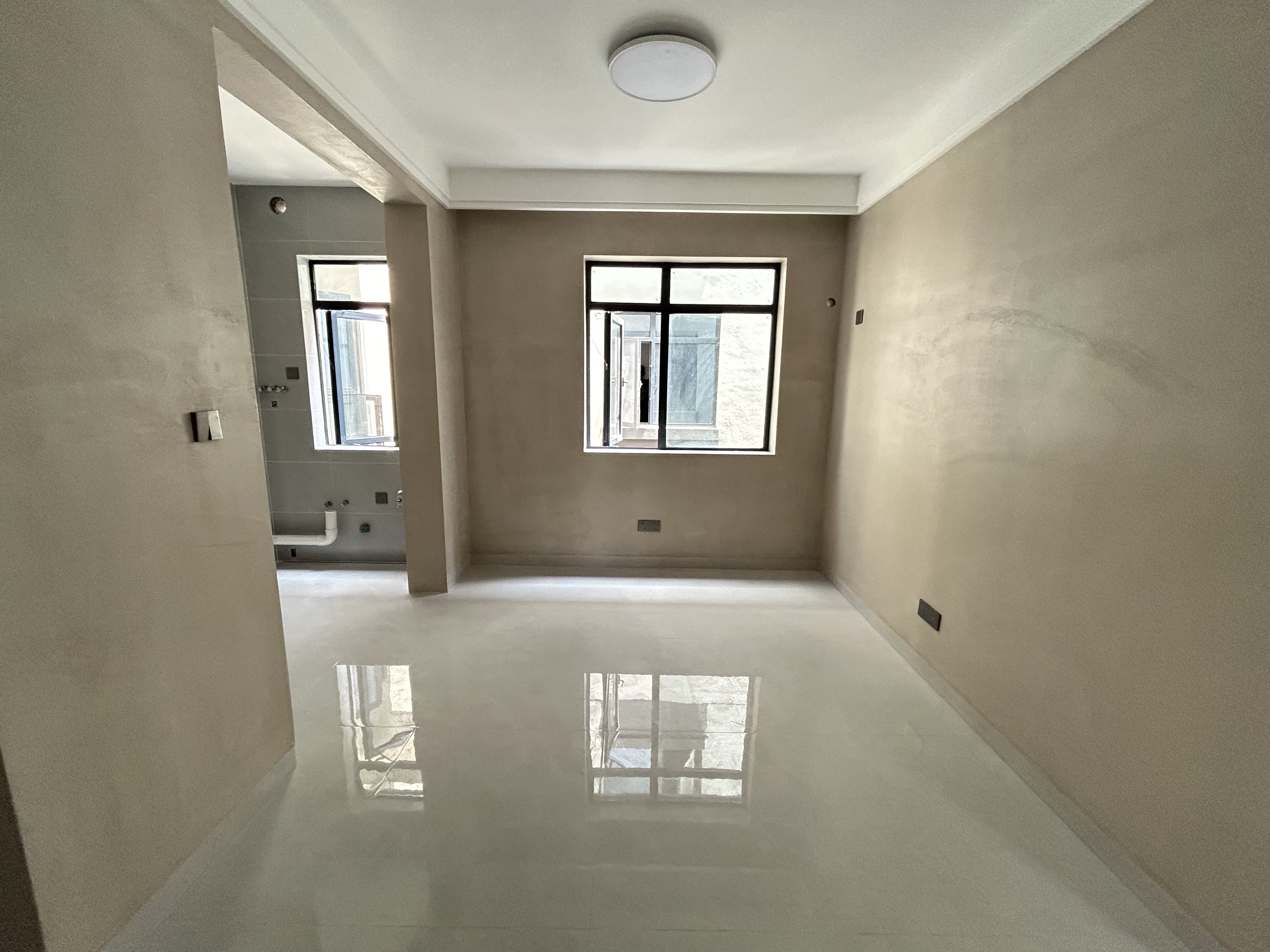 南门口安置小区二期 2室2厅1卫 2200.0元/月 南门口安置小区二期 2室2厅1卫 2200.0元/月室内图