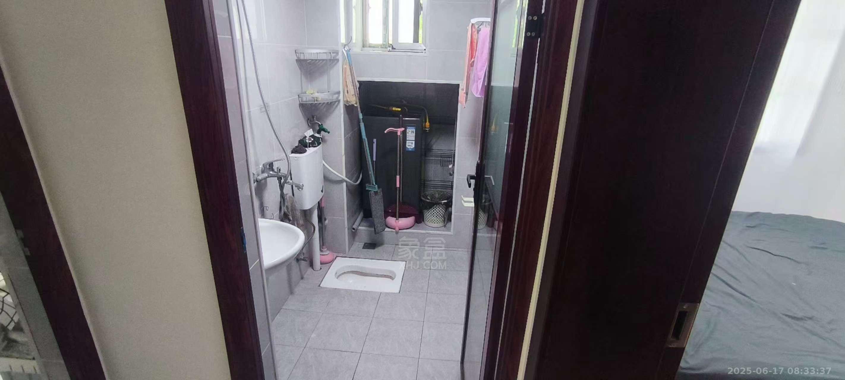 铁路小区  2室1厅1卫   1200.00元/月户型图