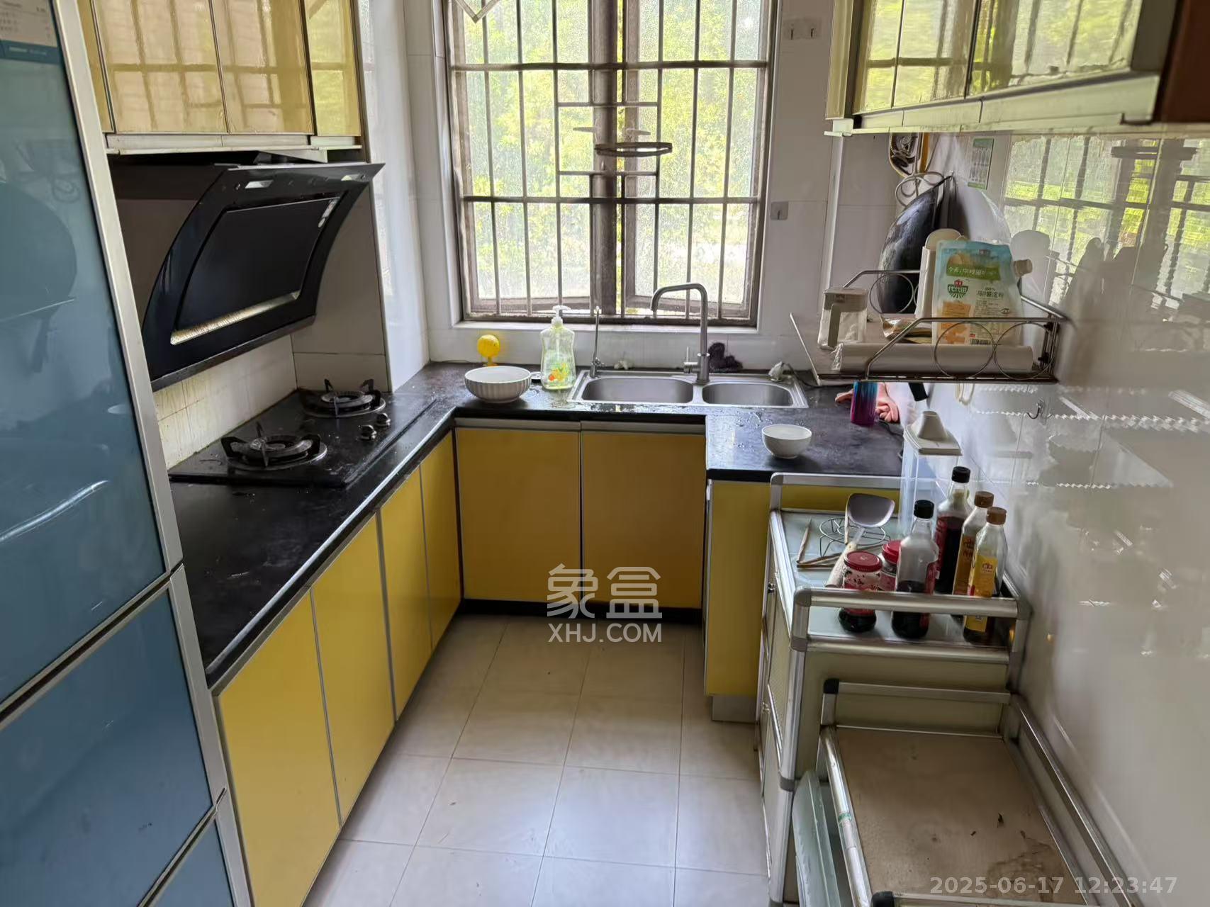 西城龙庭 2室2厅1卫 2400.0元/月 西城龙庭 2室2厅1卫 2400.0元/月室内图