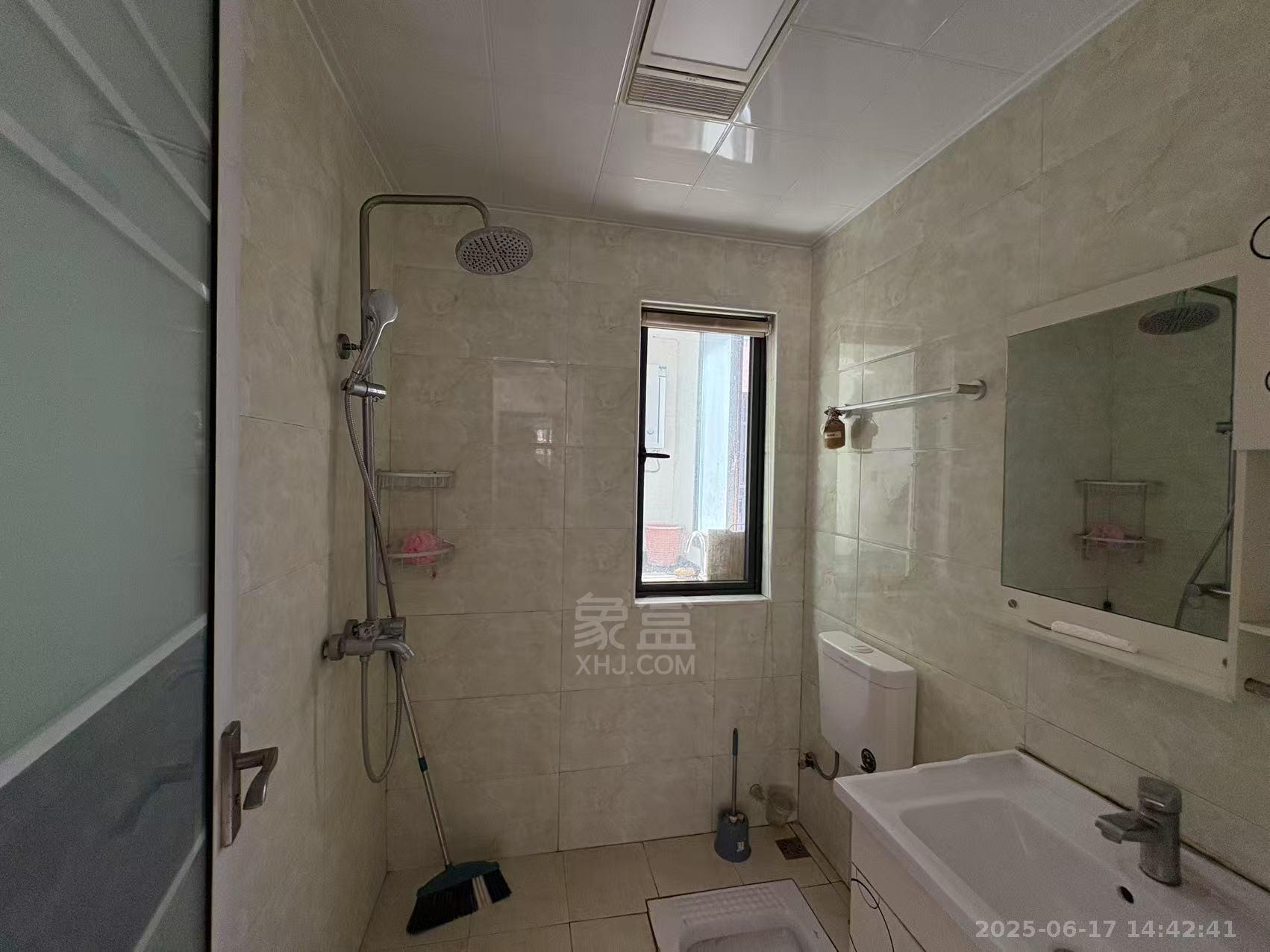 湘银星城 3室2厅1卫 1800.0元/月 湘银星城 3室2厅1卫 1800.0元/月室内图