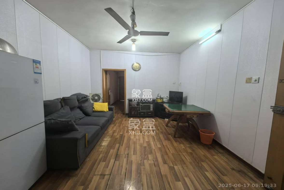 九仪里 2室1厅1卫 2000.0元/月 九仪里 2室1厅1卫 2000.0元/月室内图