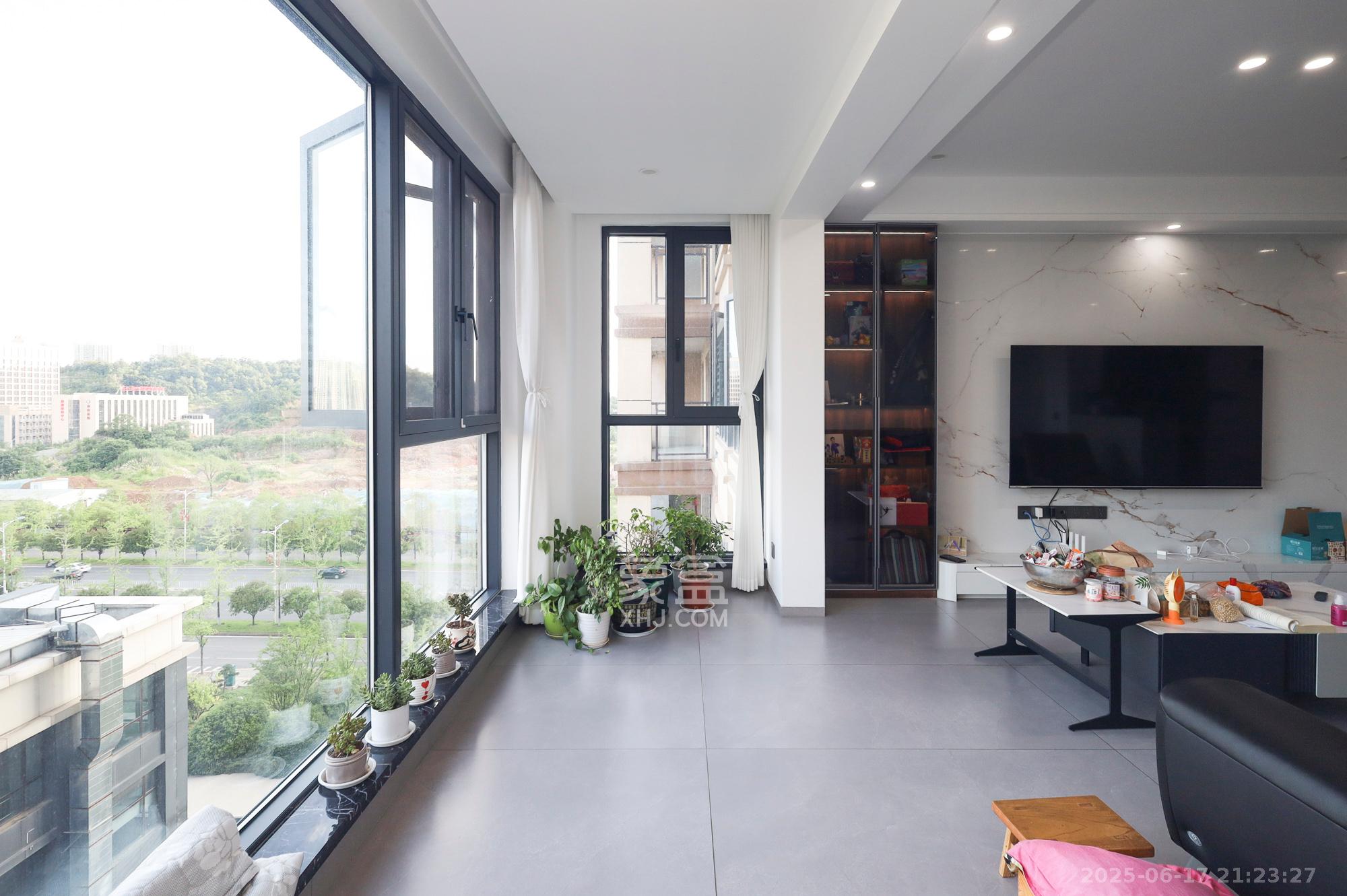 广泽上苑 4室2厅2卫 178.0万 广泽上苑 4室2厅2卫 178.0万阳台