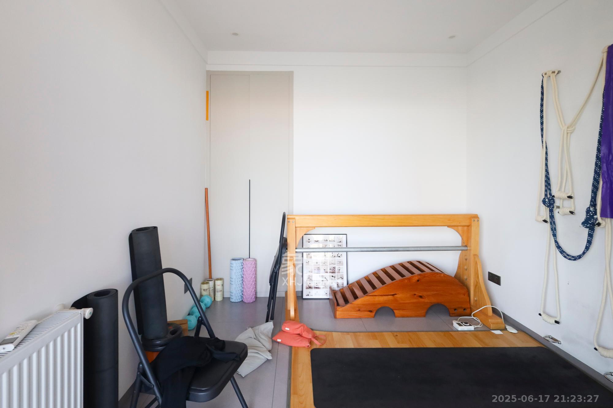 广泽上苑 4室2厅2卫 178.0万 广泽上苑 4室2厅2卫 178.0万卧室