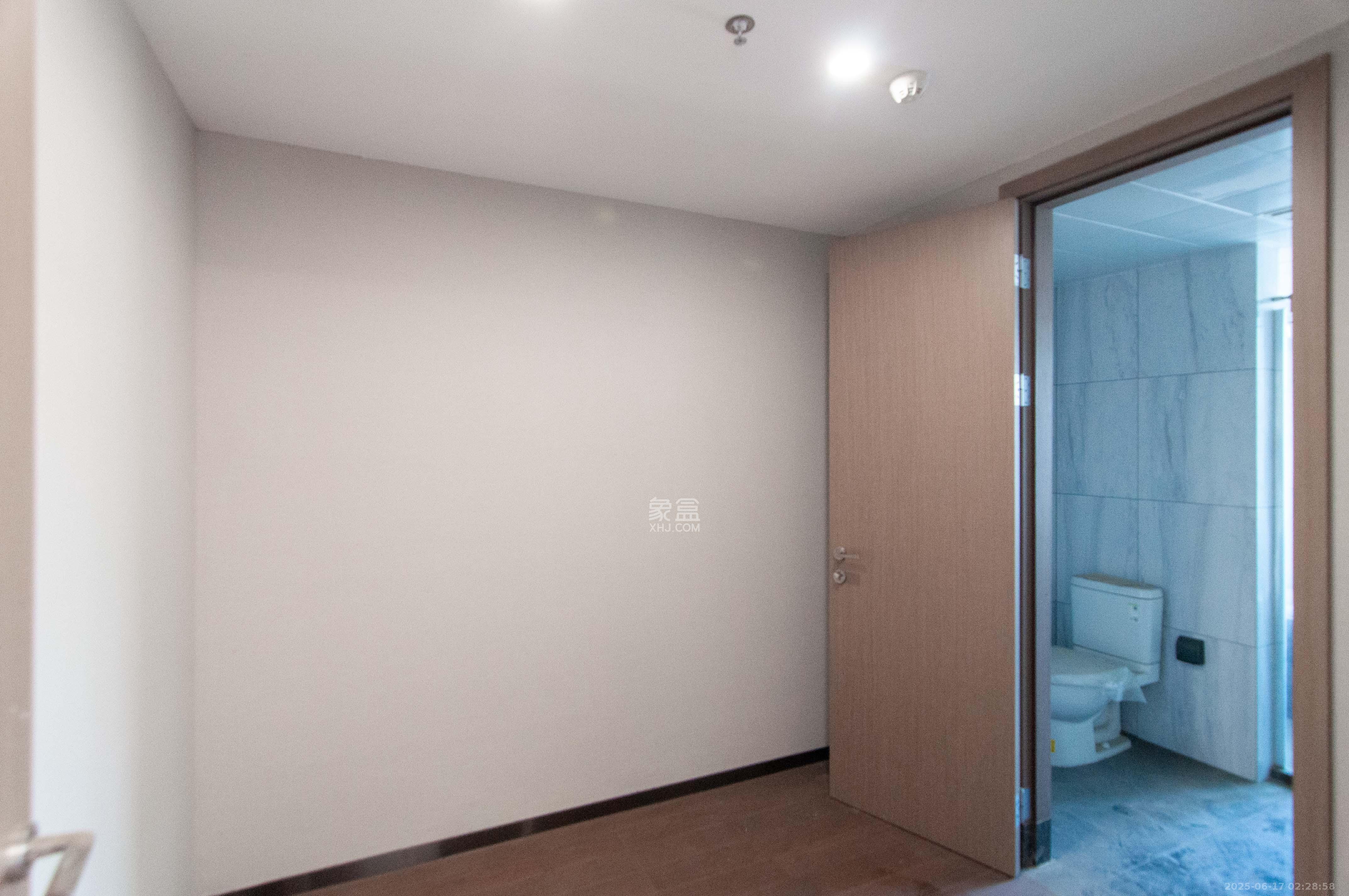 旭辉都会山  4室2厅3卫    252.0万 旭辉都会山  4室2厅3卫    252.0万其他