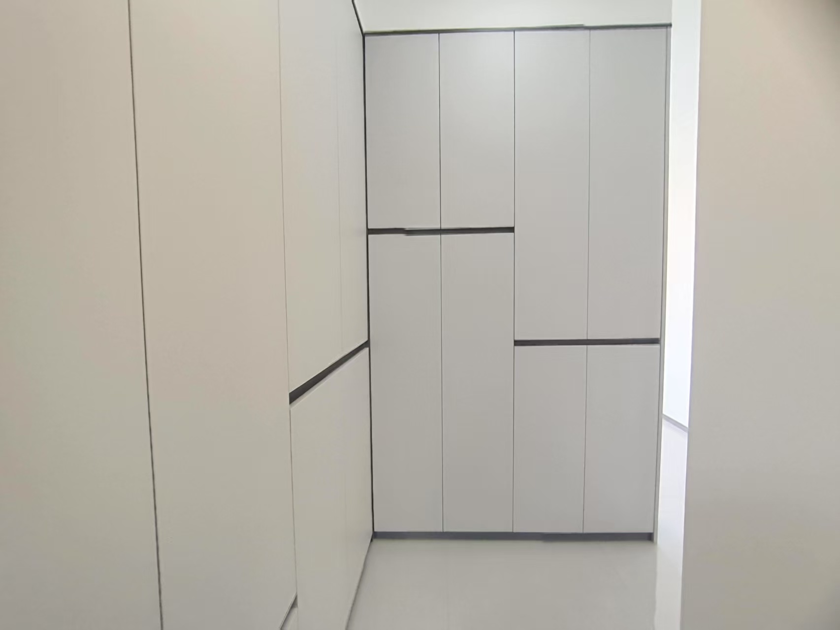 中梁龙泉台  3室2厅2卫   1800.00元/月室内图