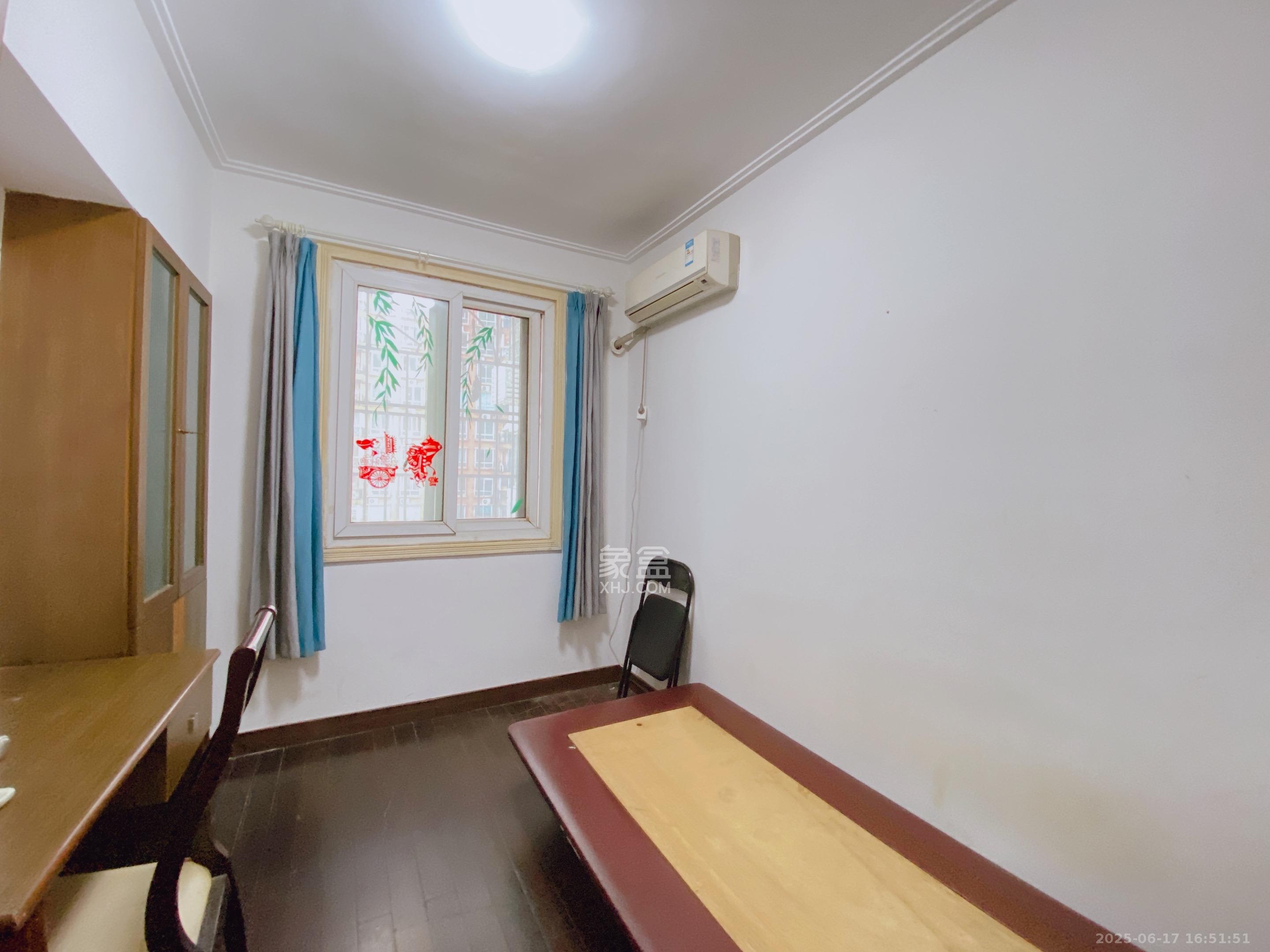 海东青大厦 3室2厅2卫 3000.0元/月 海东青大厦 3室2厅2卫 3000.0元/月室内图