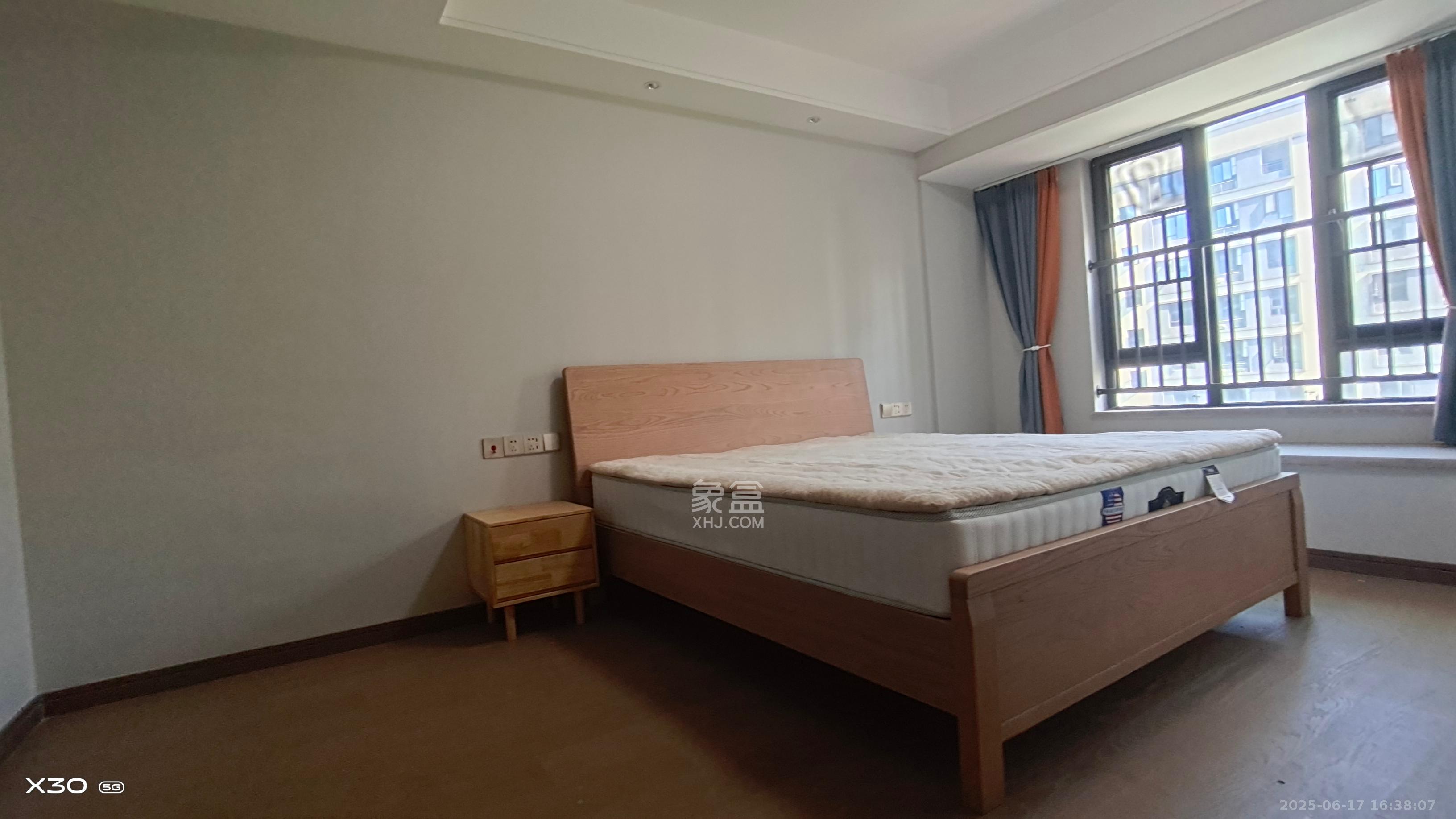 梦想麓隐天境  4室2厅2卫    4000.0元/月 梦想麓隐天境  4室2厅2卫    4000.0元/月室内图1