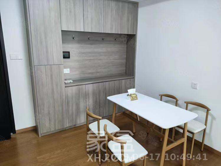 清控湖山雅居南区  3室2厅2卫   2700.00元/月室内图