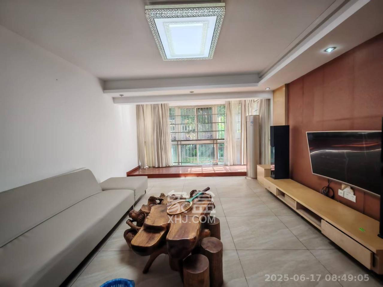 鑫天山水洲城 3室2厅2卫 2400.0元/月 鑫天山水洲城 3室2厅2卫 2400.0元/月室内图