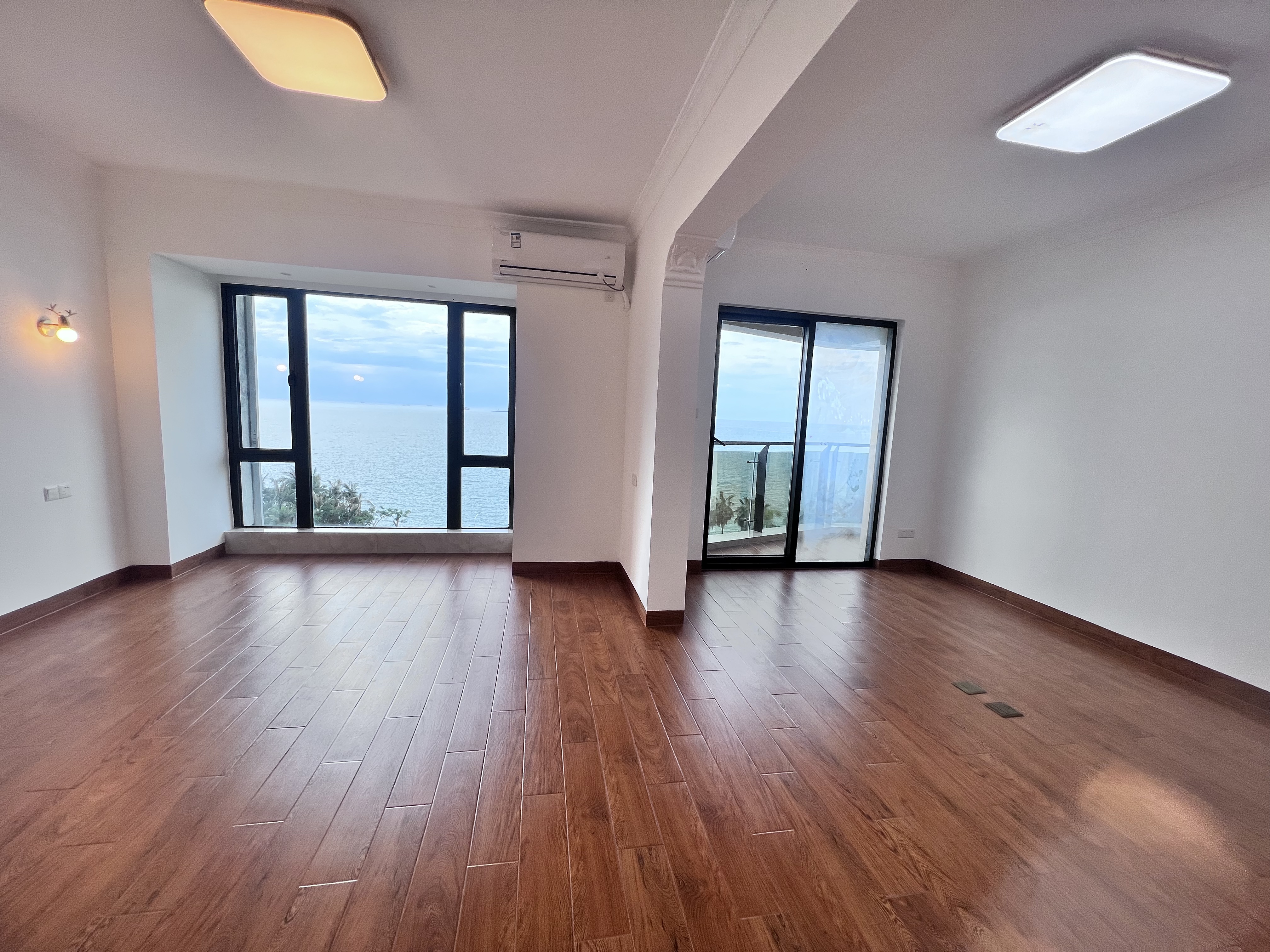 保利中央海岸一二期 4室2厅1卫 7900.0元/月 保利中央海岸一二期 4室2厅1卫 7900.0元/月室内图