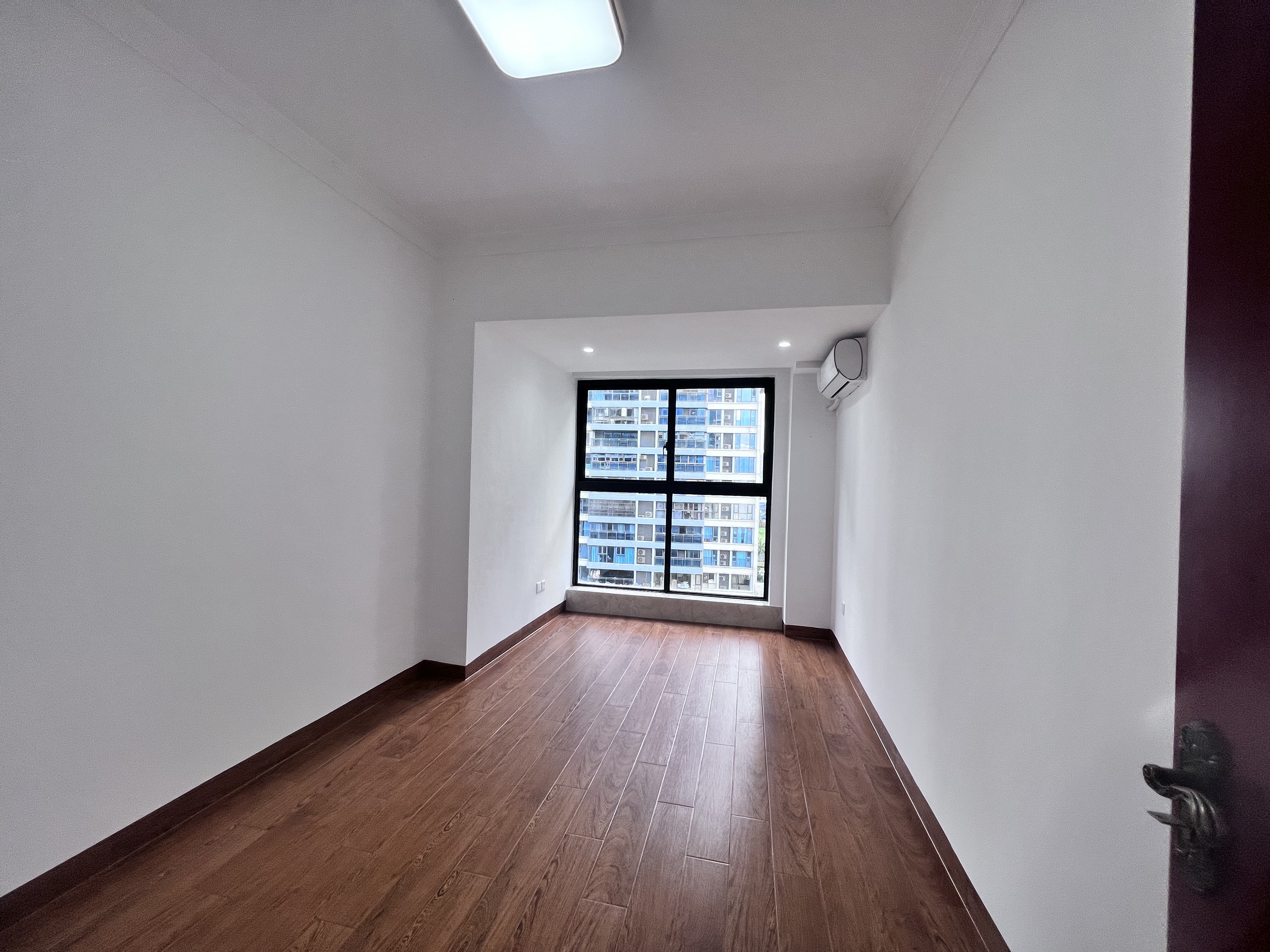 保利中央海岸一二期 4室2厅1卫 7900.0元/月 保利中央海岸一二期 4室2厅1卫 7900.0元/月室内图