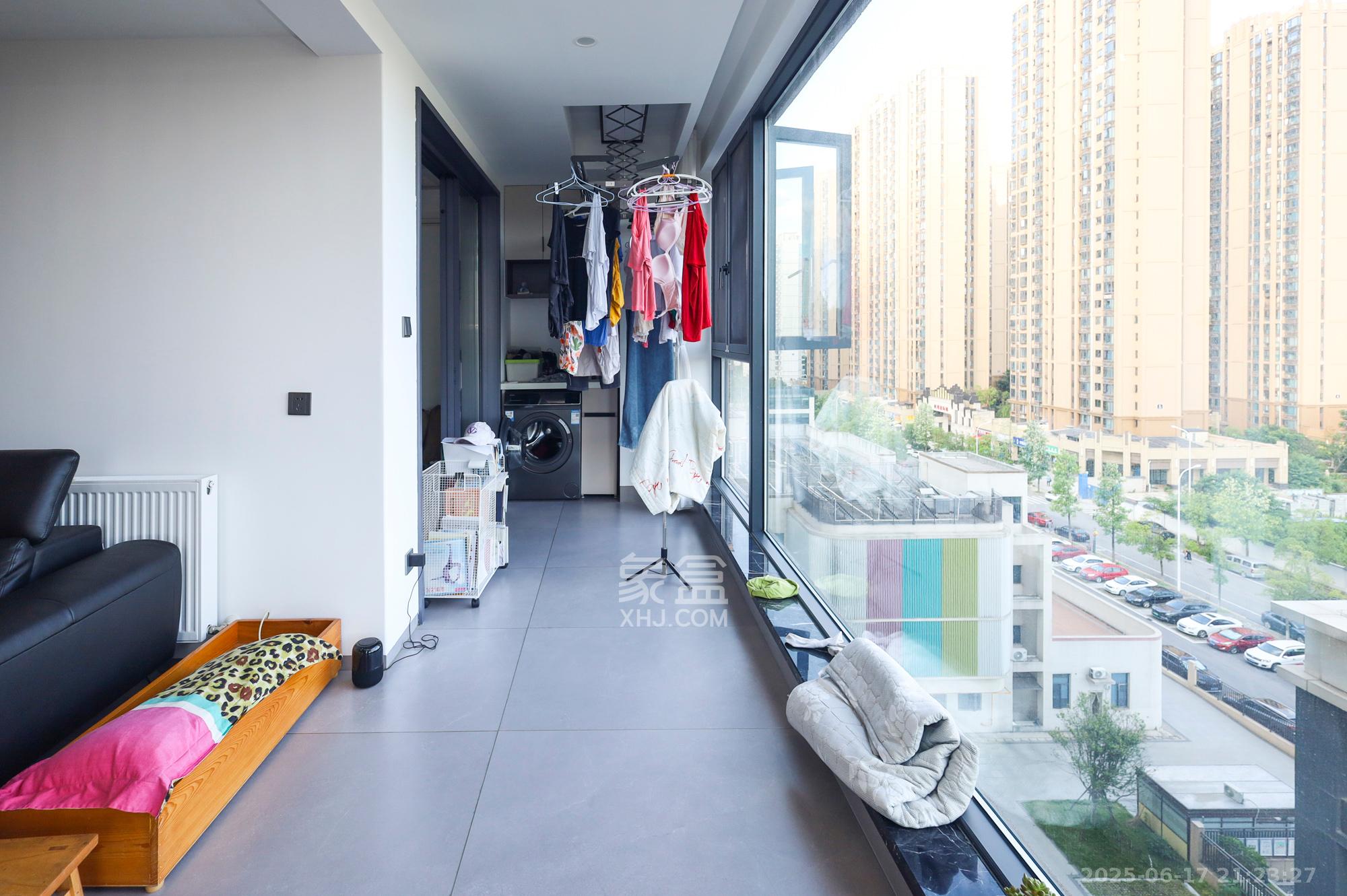 广泽上苑 4室2厅2卫 178.0万 广泽上苑 4室2厅2卫 178.0万阳台