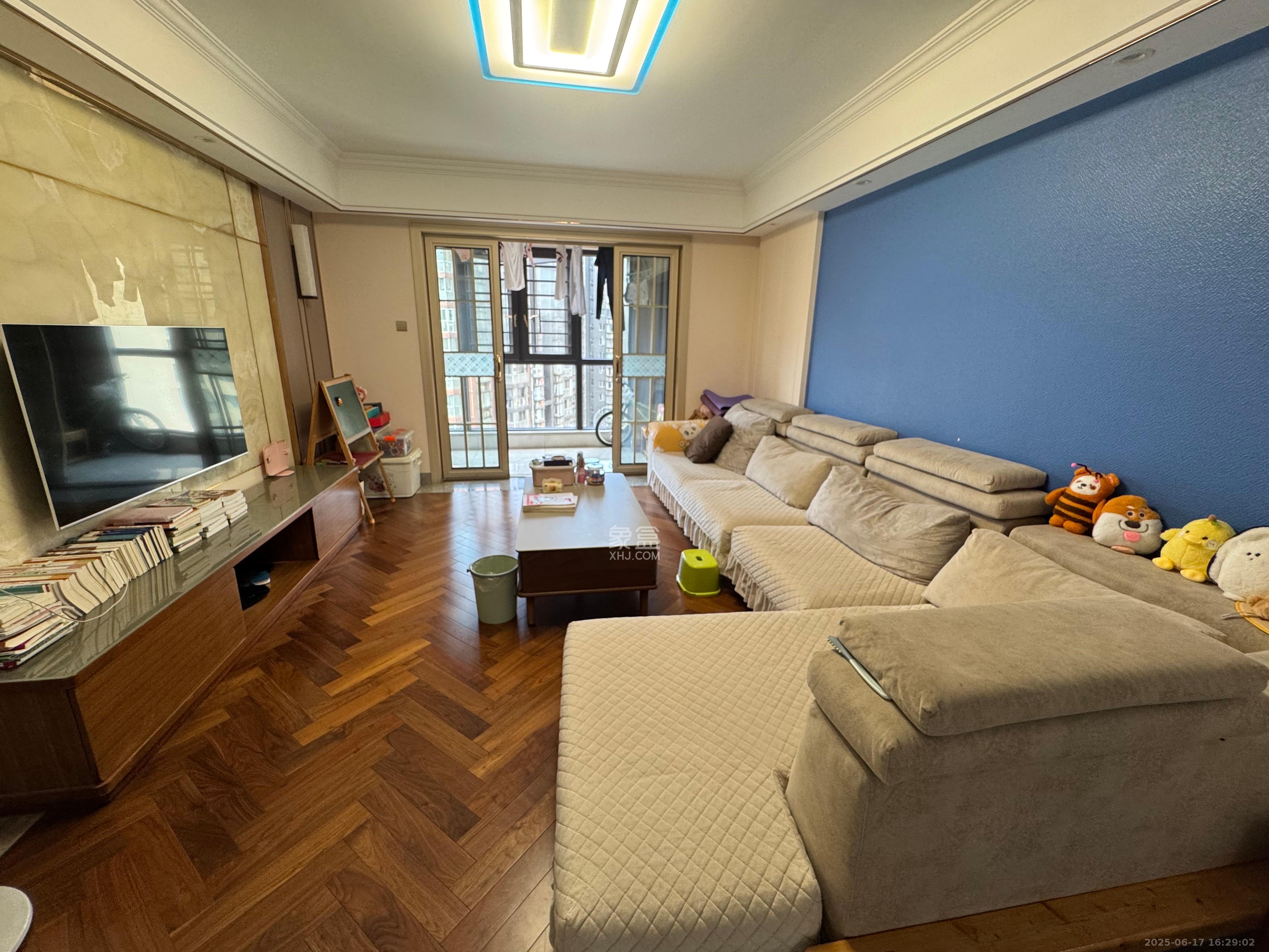 北辰三角洲E4区 4室2厅2卫 5500.0元/月 北辰三角洲E4区 4室2厅2卫 5500.0元/月室内图