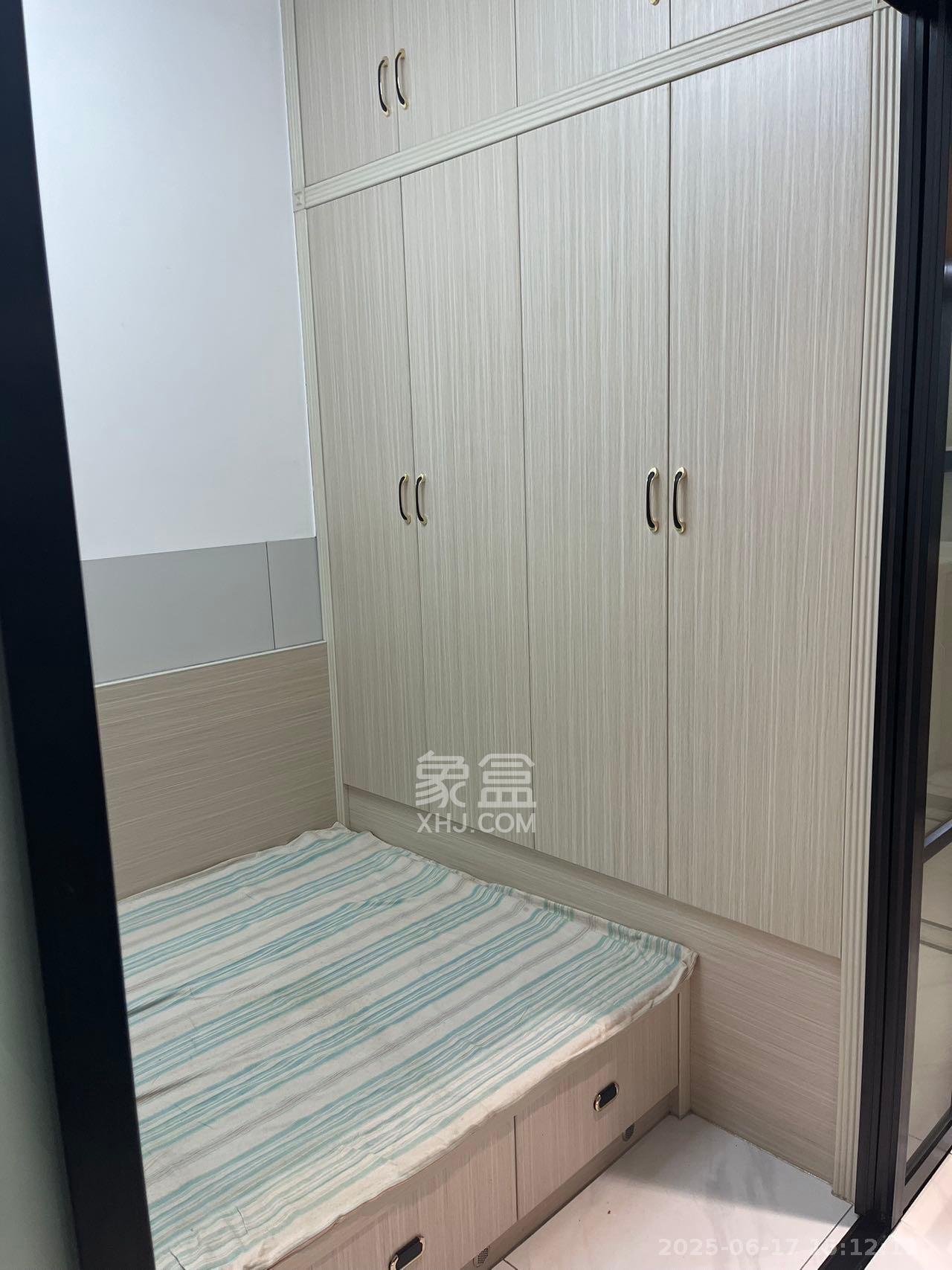 洋湖明园一期  3室1厅1卫   1600.00元/月室内图