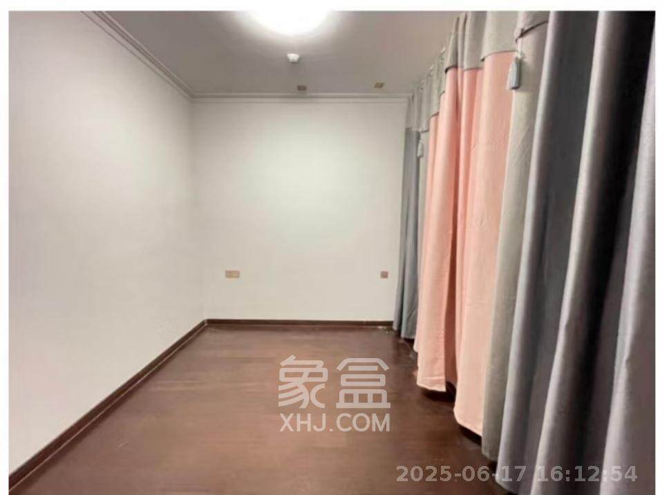 绿地长沙城际空间站（绿地新里佳苑）  3室2厅2卫    3300.0元/月室内图