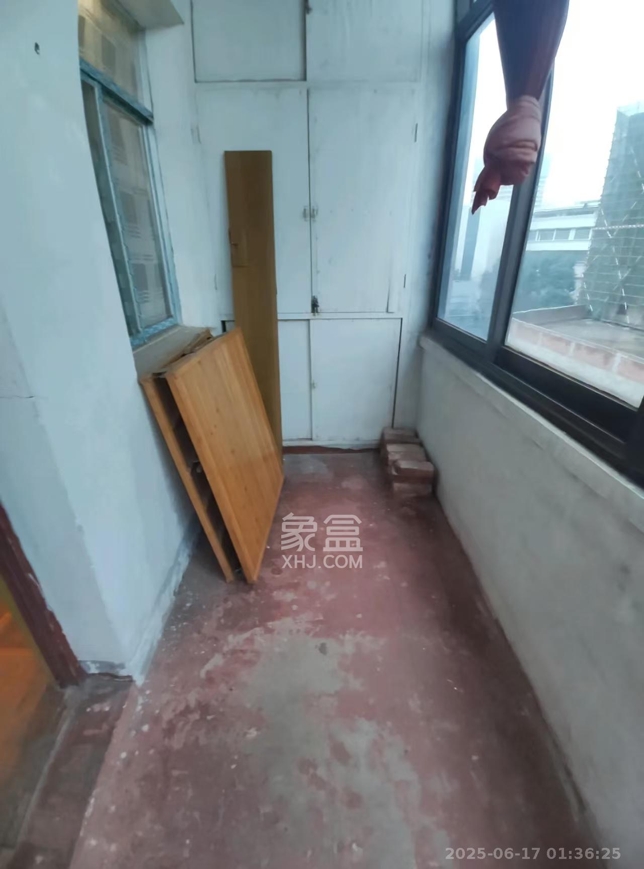 通程物流宿舍 2室2厅1卫 1000.0元/月 通程物流宿舍 2室2厅1卫 1000.0元/月室内图