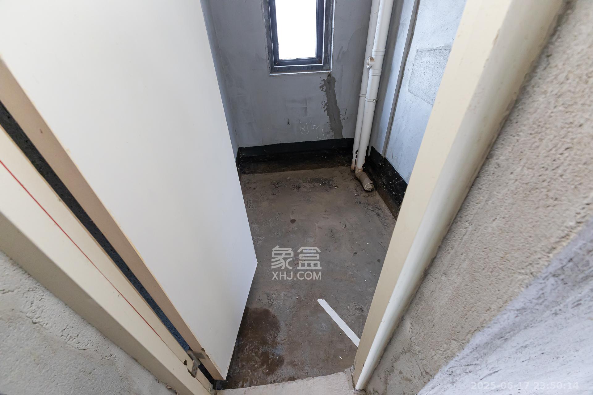 勤诚达境界城  4室2厅2卫    108.6万 勤诚达境界城  4室2厅2卫    108.6万卫生间