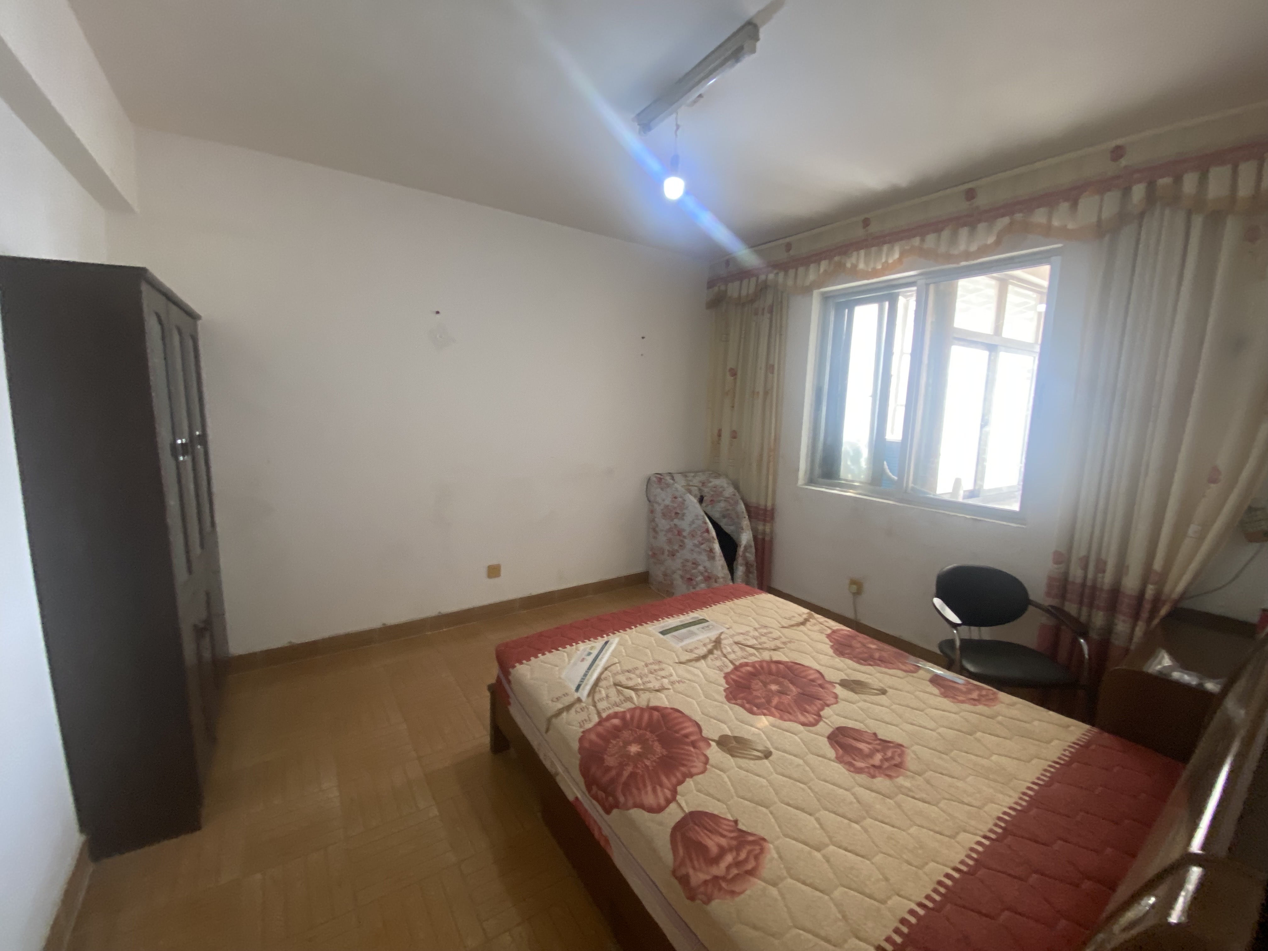 国托公寓 2室2厅1卫 1500.0元/月 国托公寓 2室2厅1卫 1500.0元/月室内图