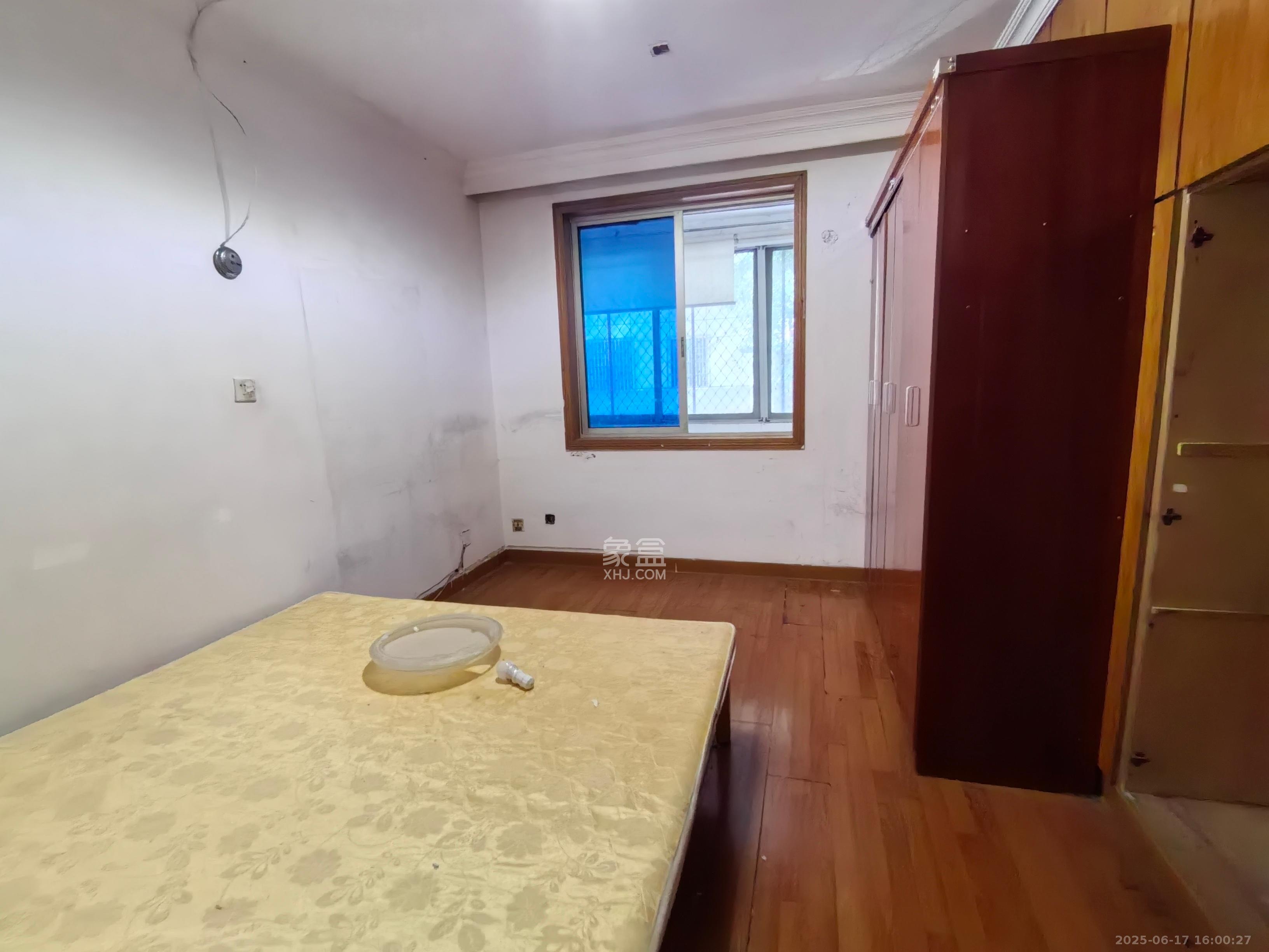 省财政厅宿舍 3室1厅1卫 2200.0元/月 省财政厅宿舍 3室1厅1卫 2200.0元/月室内图