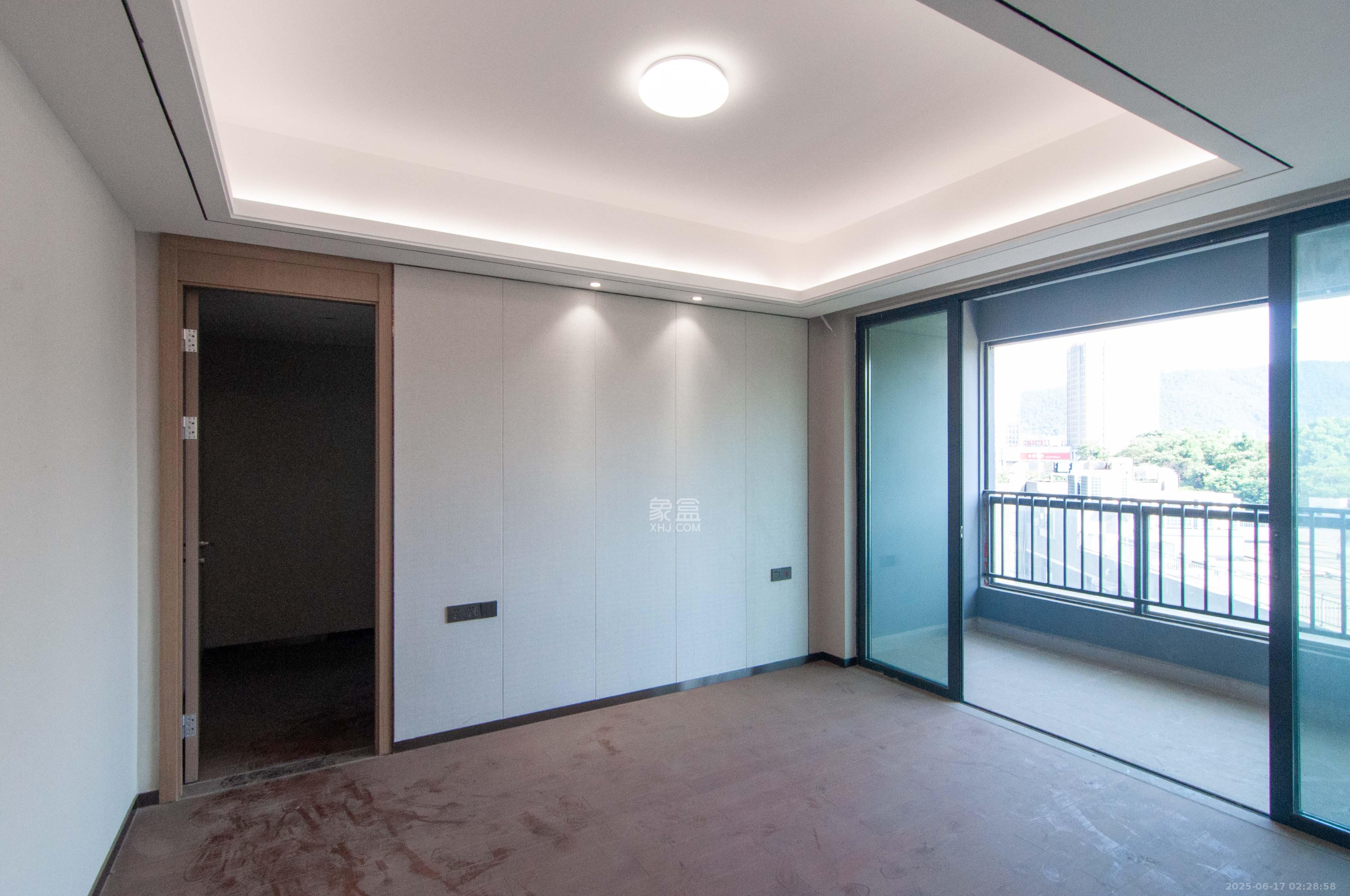 旭辉都会山  4室2厅3卫    252.0万 旭辉都会山  4室2厅3卫    252.0万其他