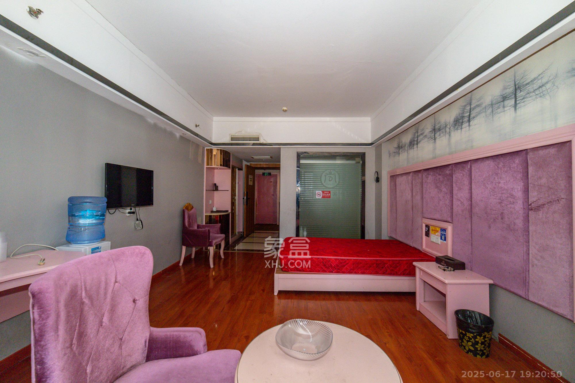 尚都花园城 1室1厅1卫 19.8万 尚都花园城 1室1厅1卫 19.8万客厅