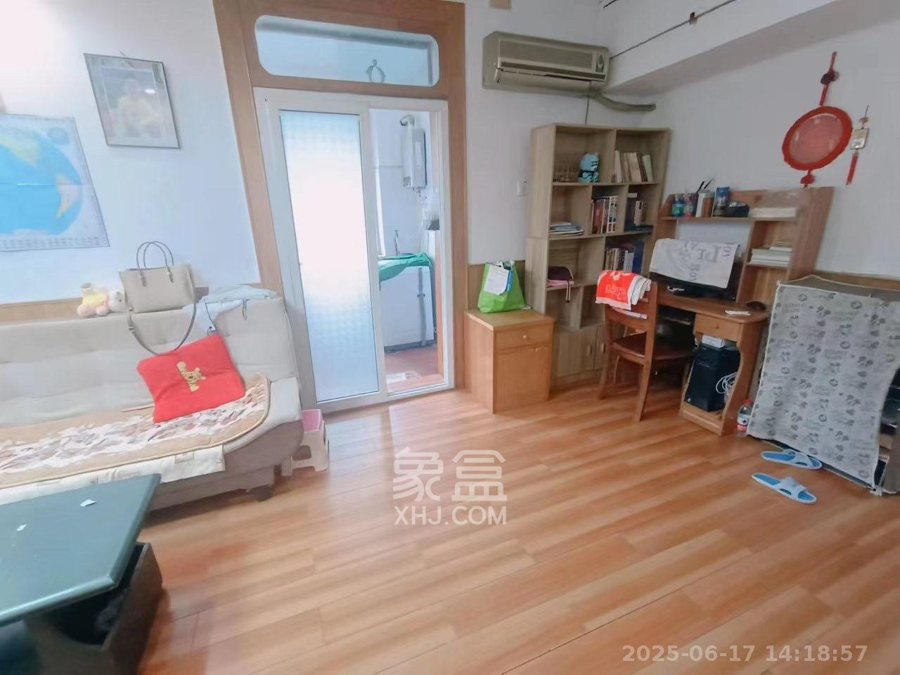 曙光路友阿宿舍  1室1厅1卫   1500.00元/月