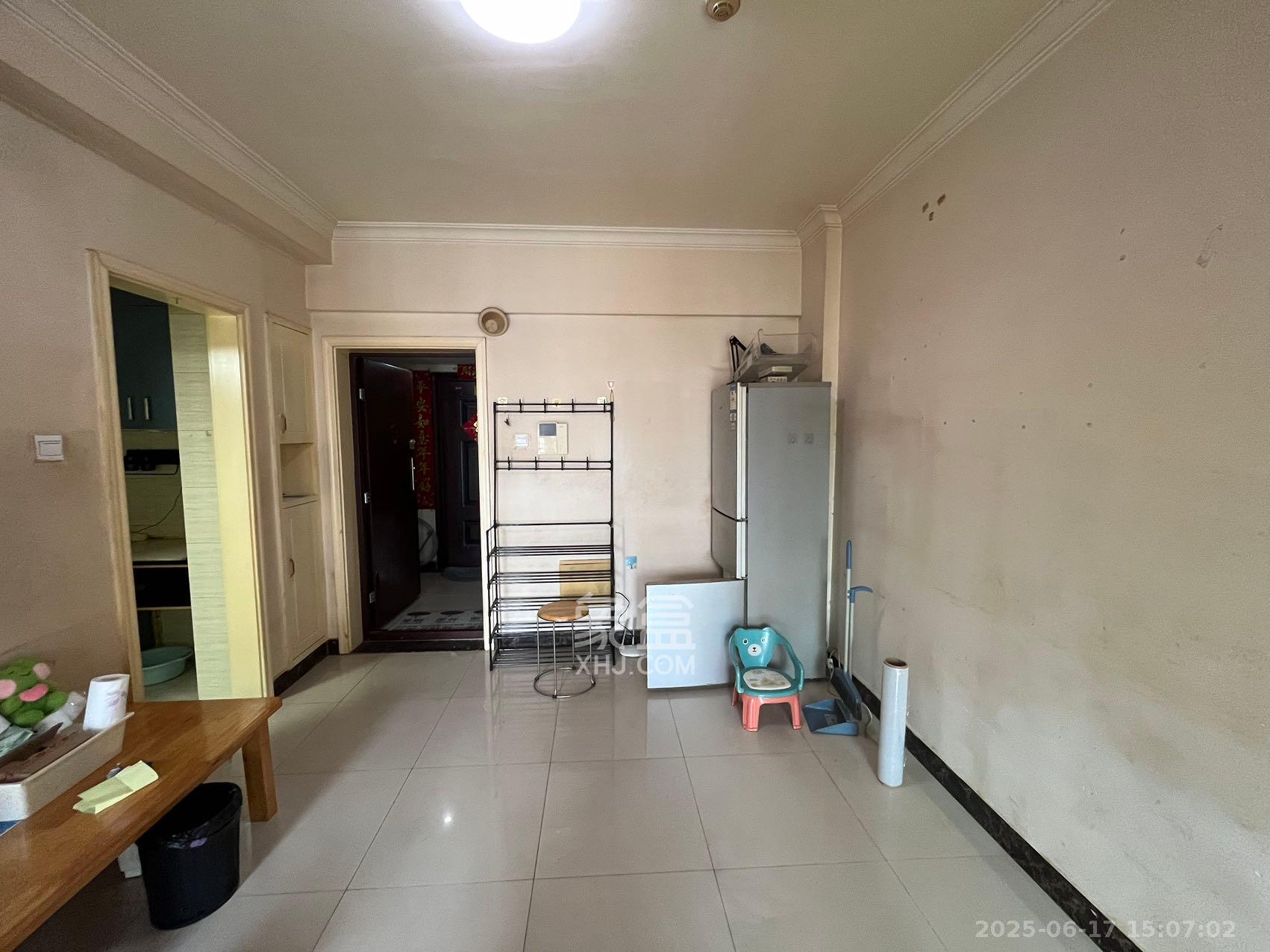 中建芙蓉工社 2室1厅1卫 1300.0元/月 中建芙蓉工社 2室1厅1卫 1300.0元/月室内图