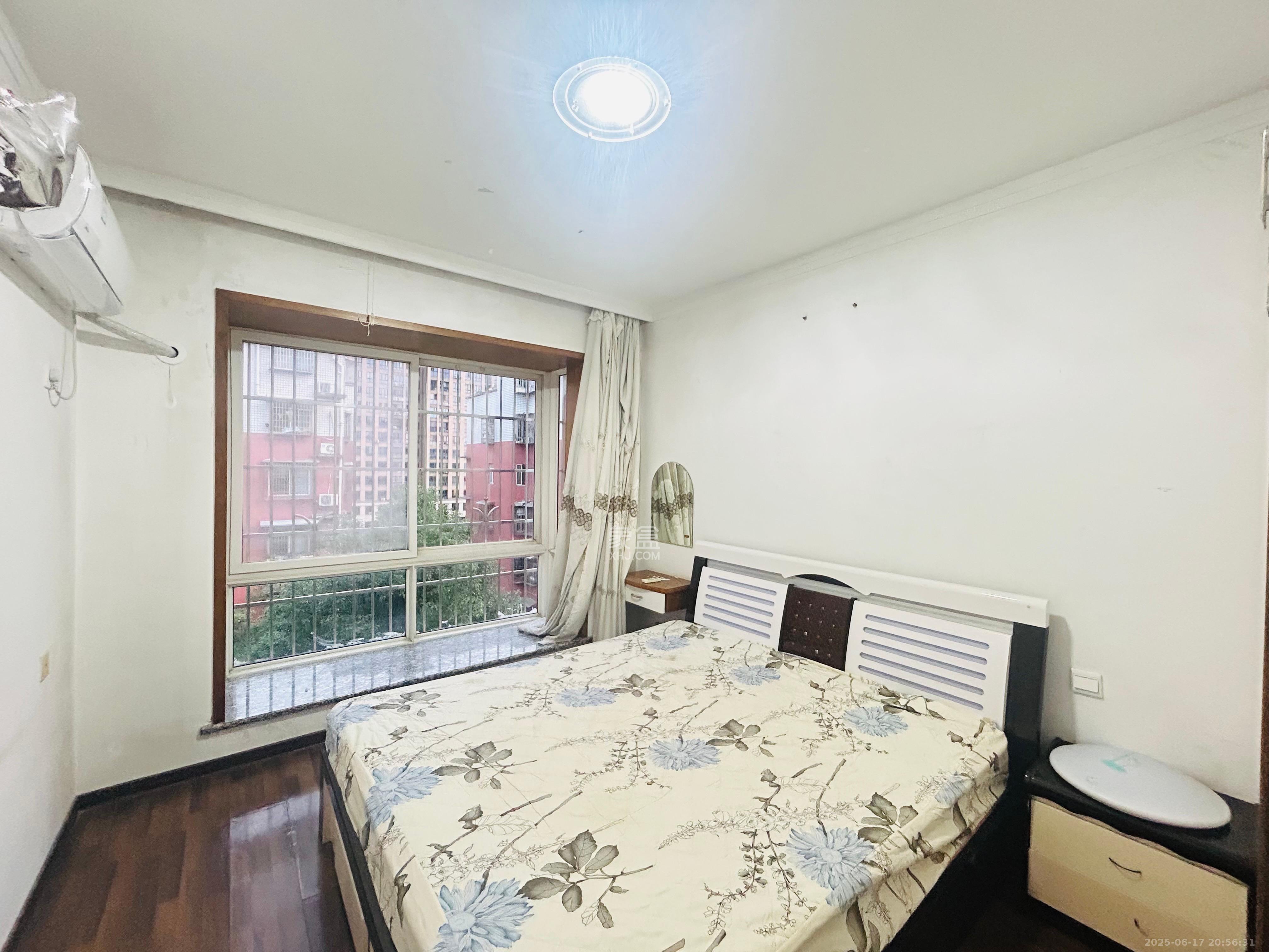 锦绣家园 3室2厅1卫 2200.0元/月 锦绣家园 3室2厅1卫 2200.0元/月室内图