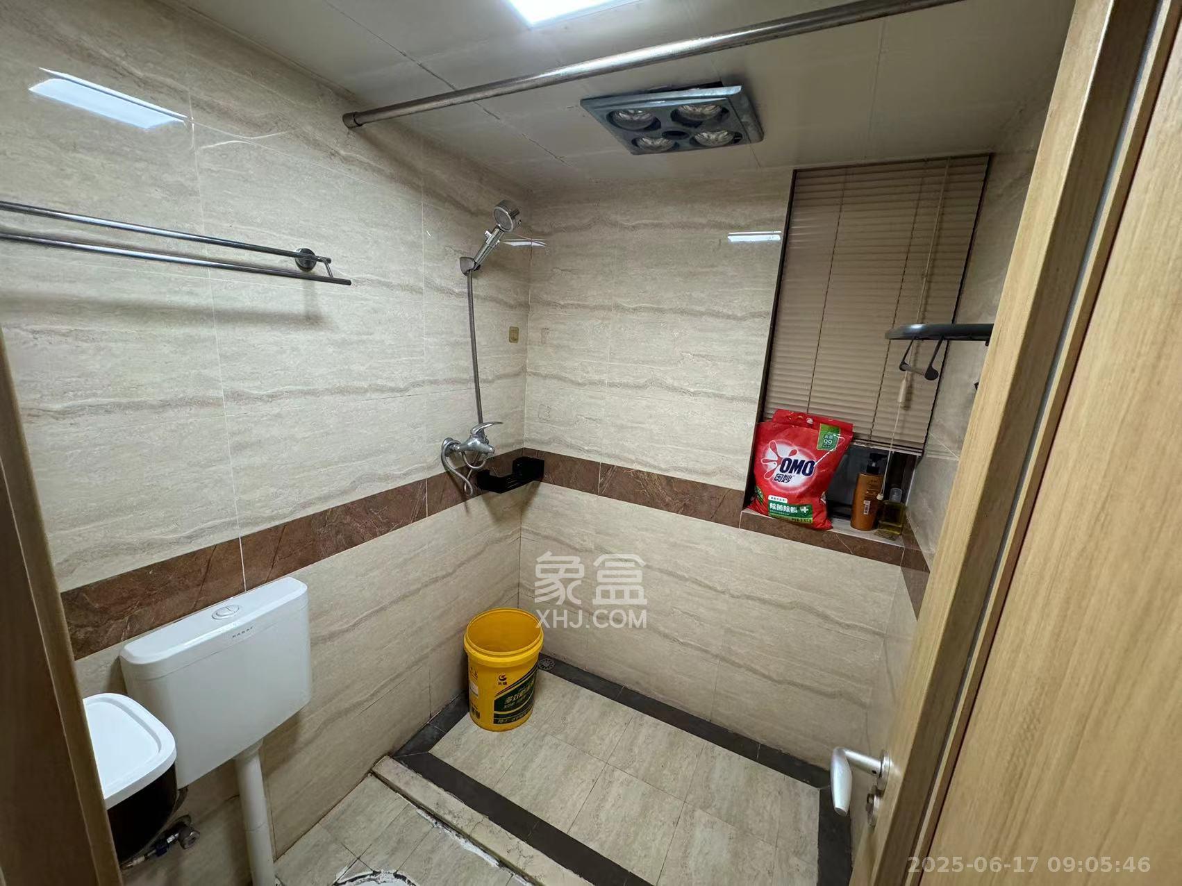 江山帝景哈佛  3室2厅1卫   1800.00元/月室内图