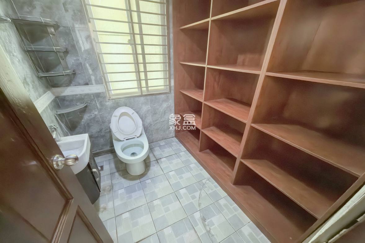 中盐大厦 3室2厅2卫 3800.0元/月 中盐大厦 3室2厅2卫 3800.0元/月户型图