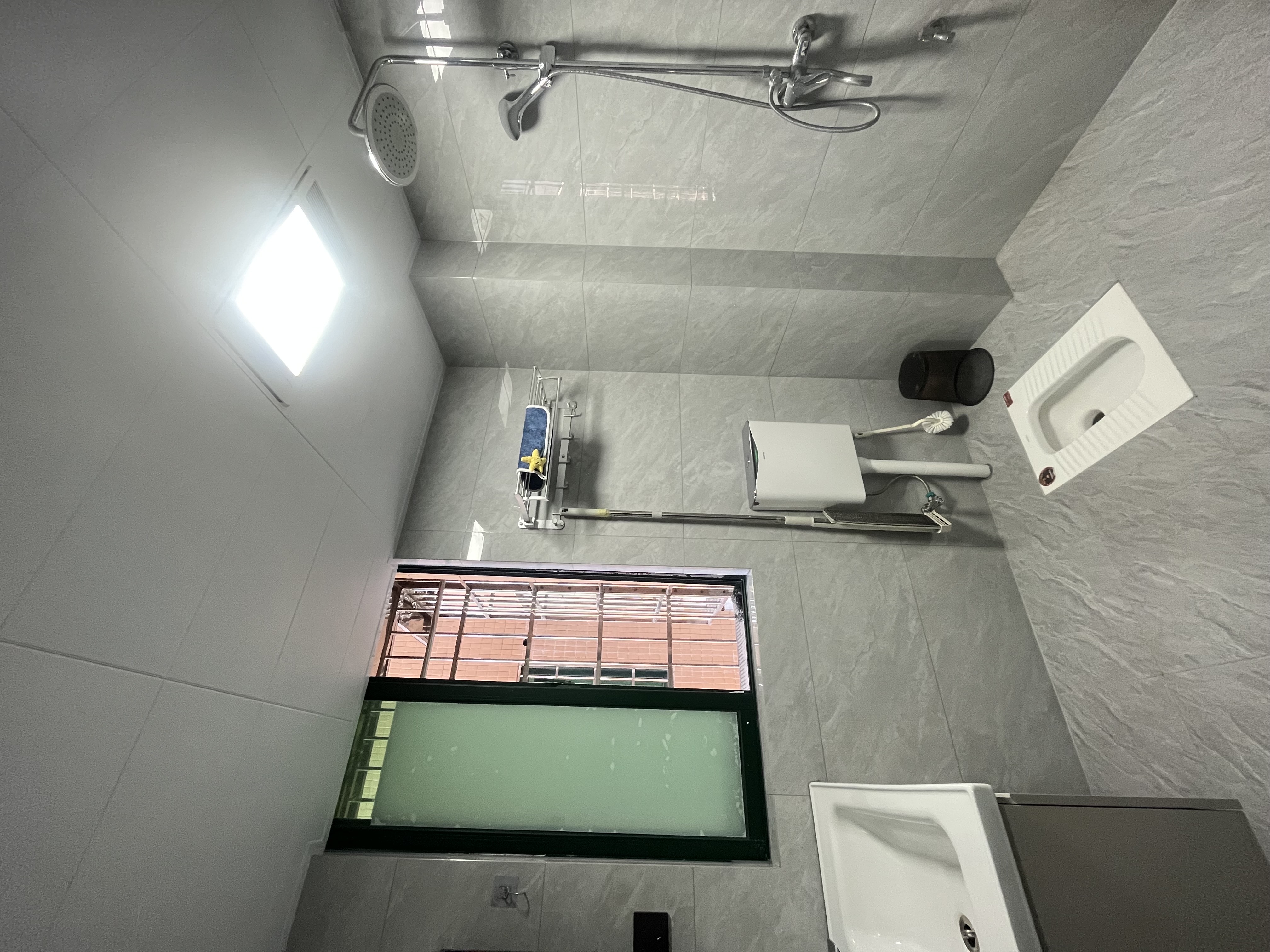 长湖新村  1室1厅1卫   1200.00元/月室内图