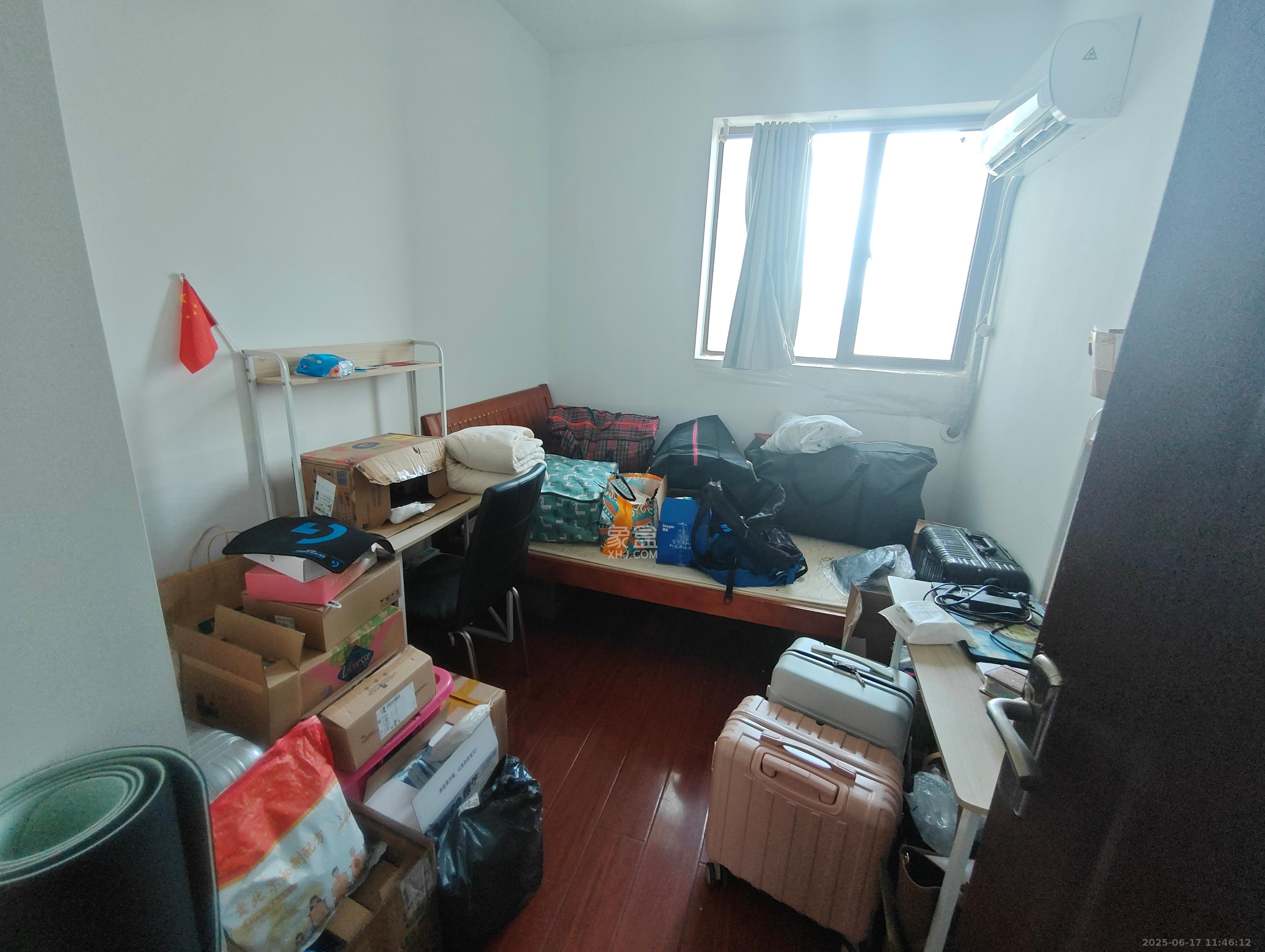 高信向日葵  3室2厅2卫   2500.00元/月室内图