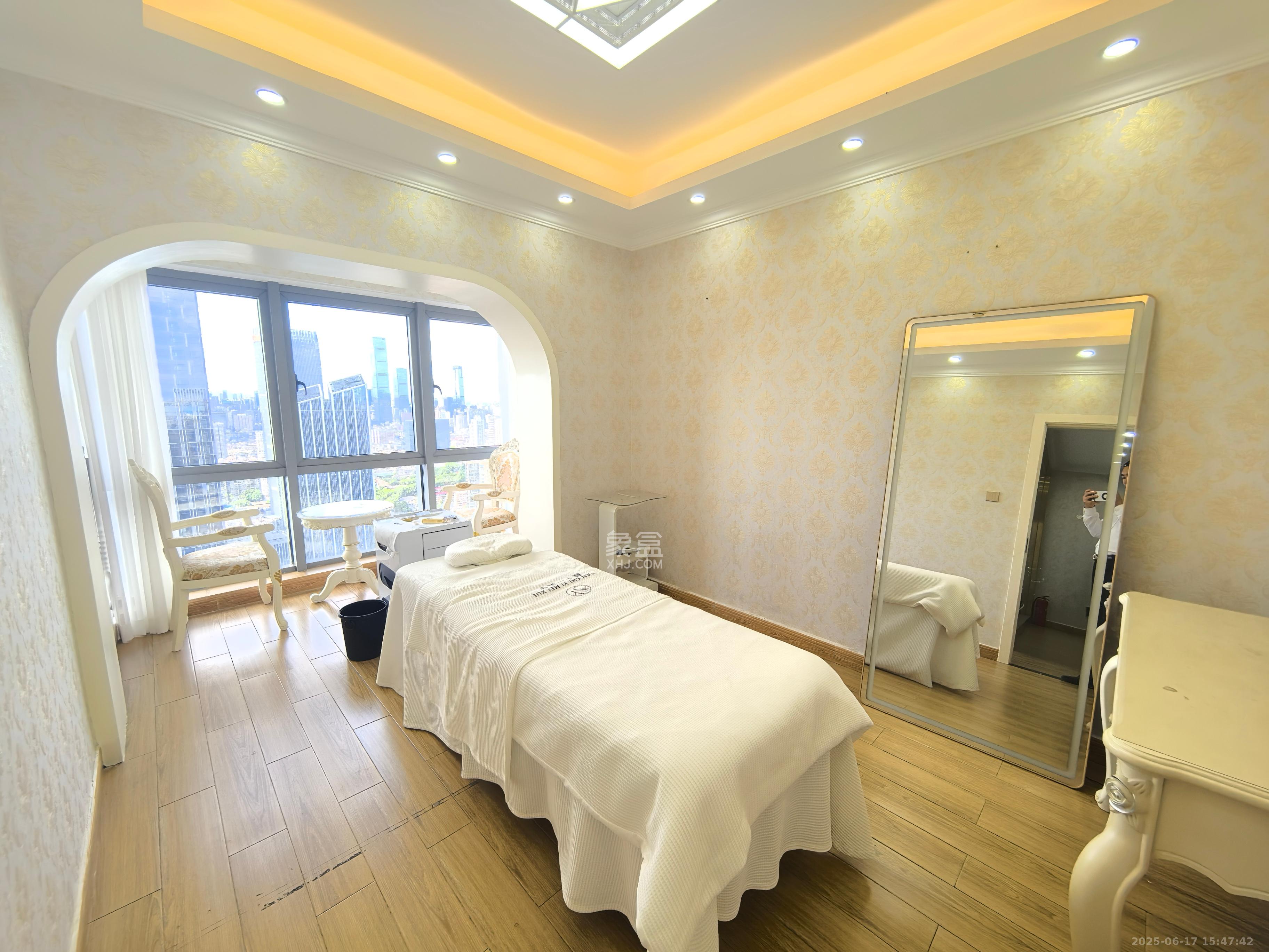 保利国际广场 4室0厅0卫 12000.0元/月 保利国际广场 4室0厅0卫 12000.0元/月室内图