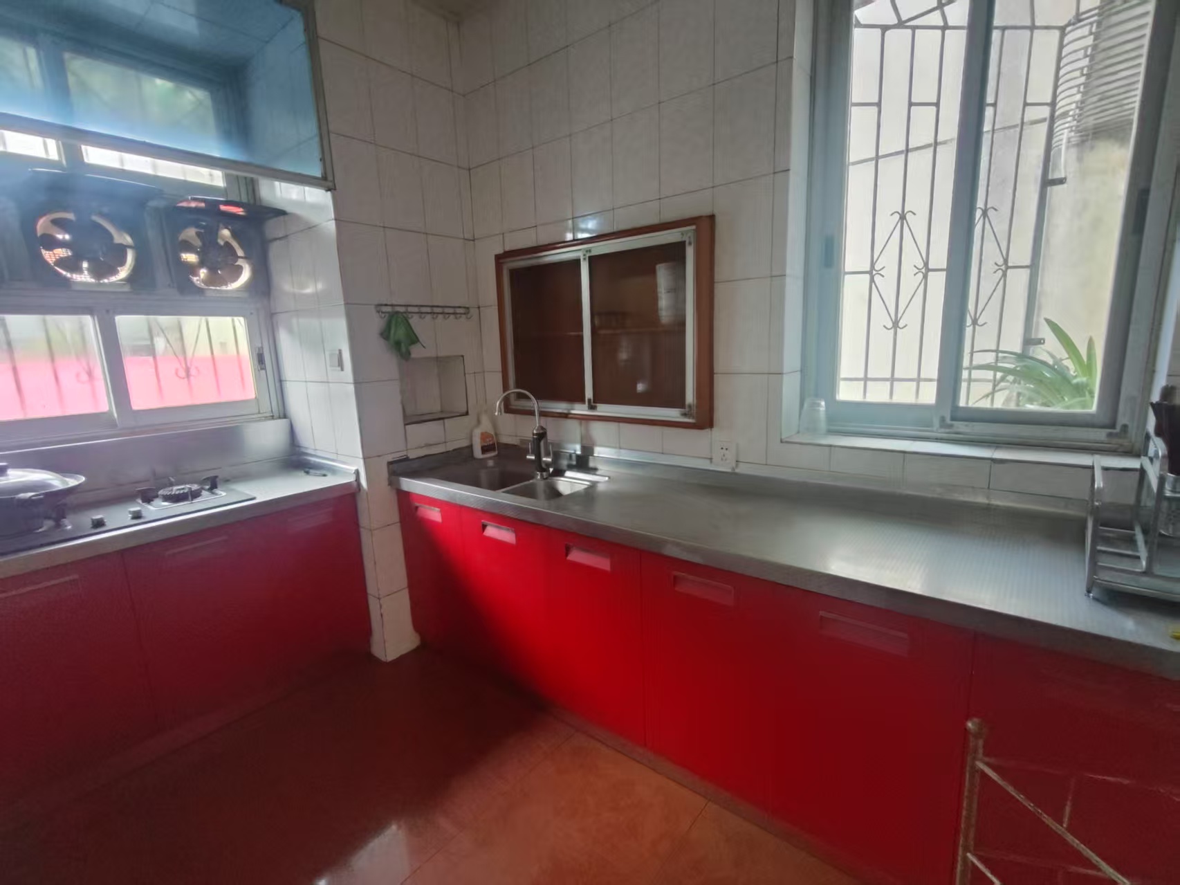 桃花仑物价局家属楼 3室2厅1卫 1000.0元/月 桃花仑物价局家属楼 3室2厅1卫 1000.0元/月室内图