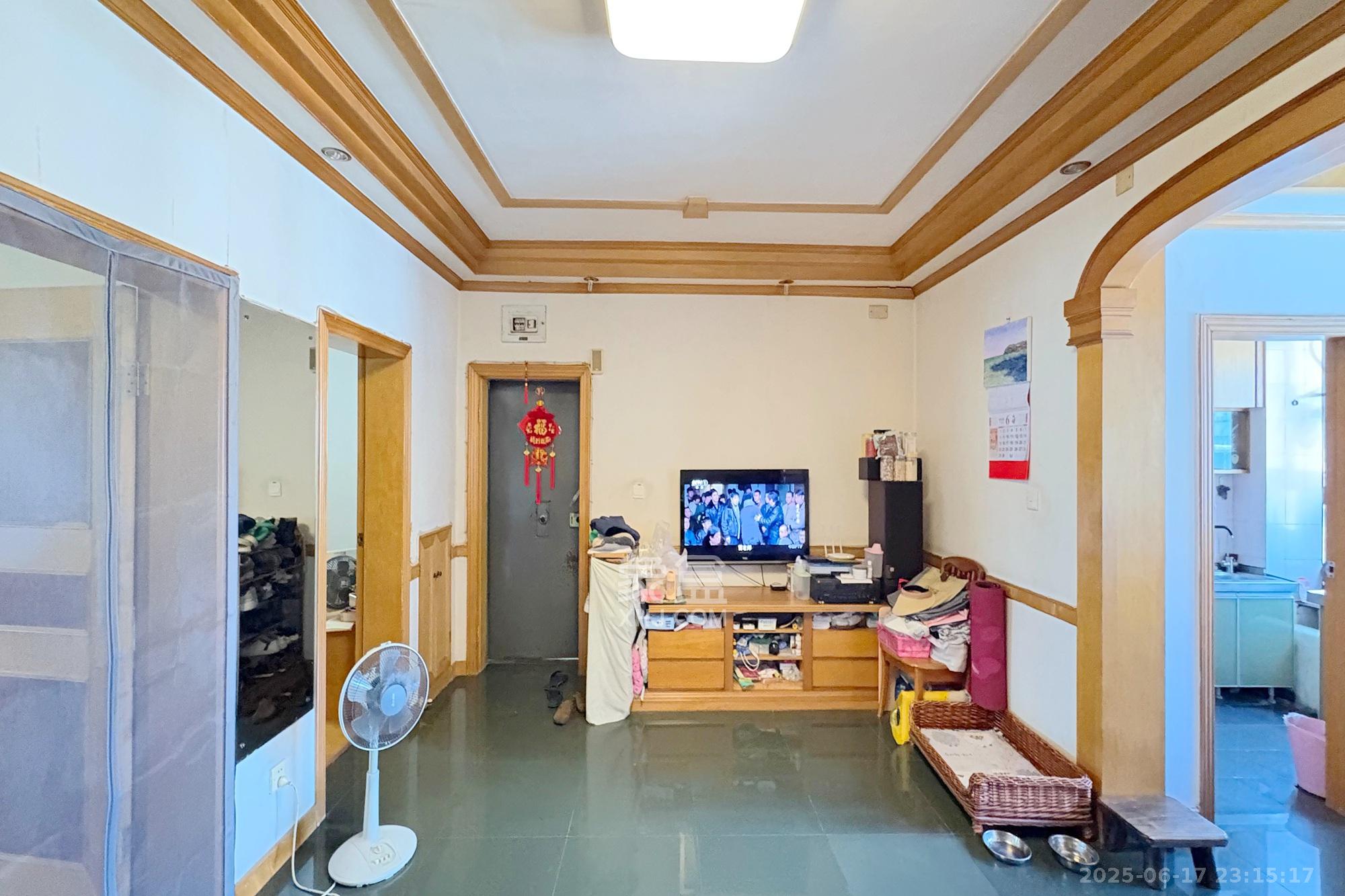 公安局宿舍（上宜园18号）  2室2厅1卫   54.00万