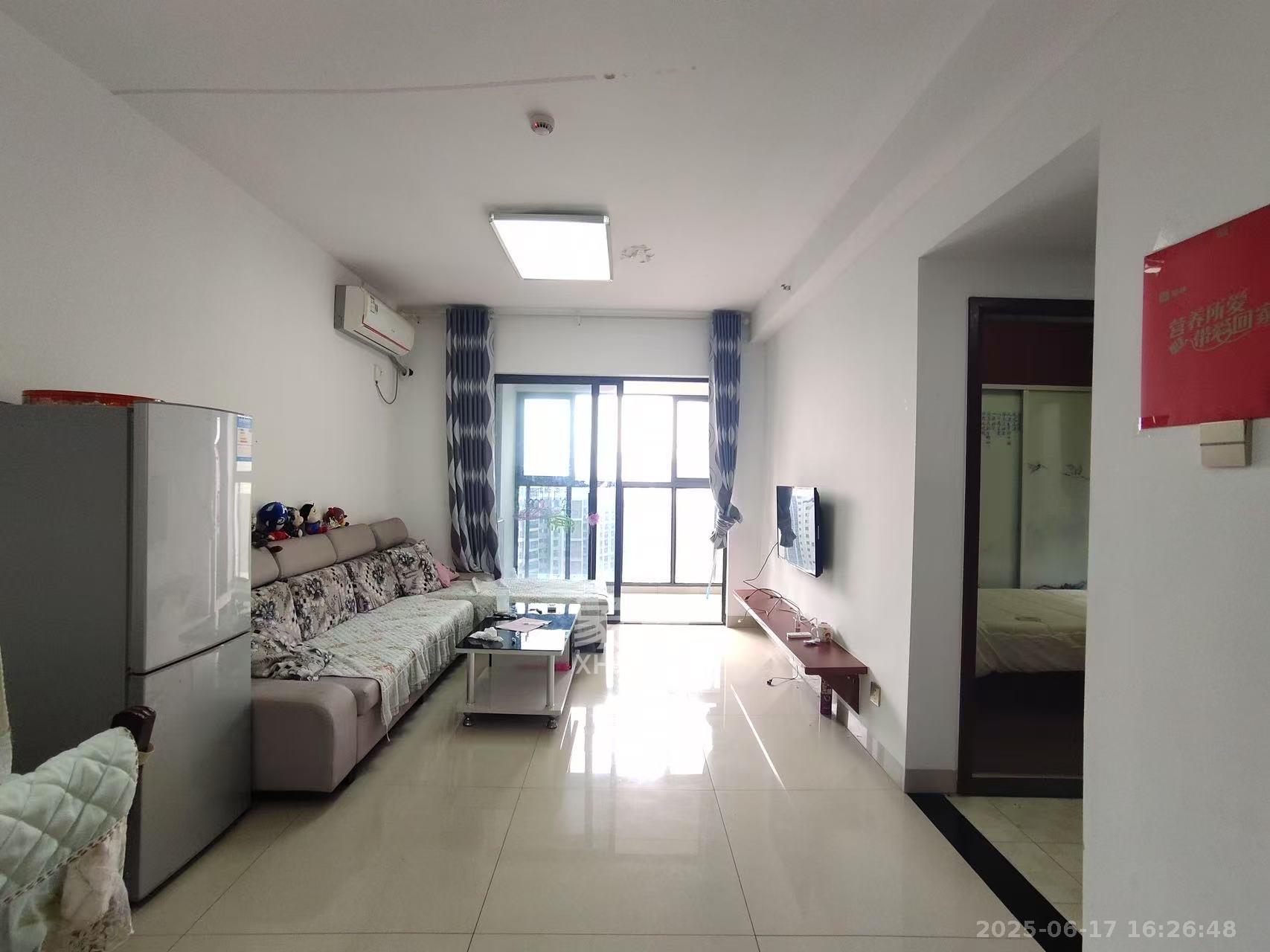 达美D6区  2室1厅1卫   2500.00元/月室内图