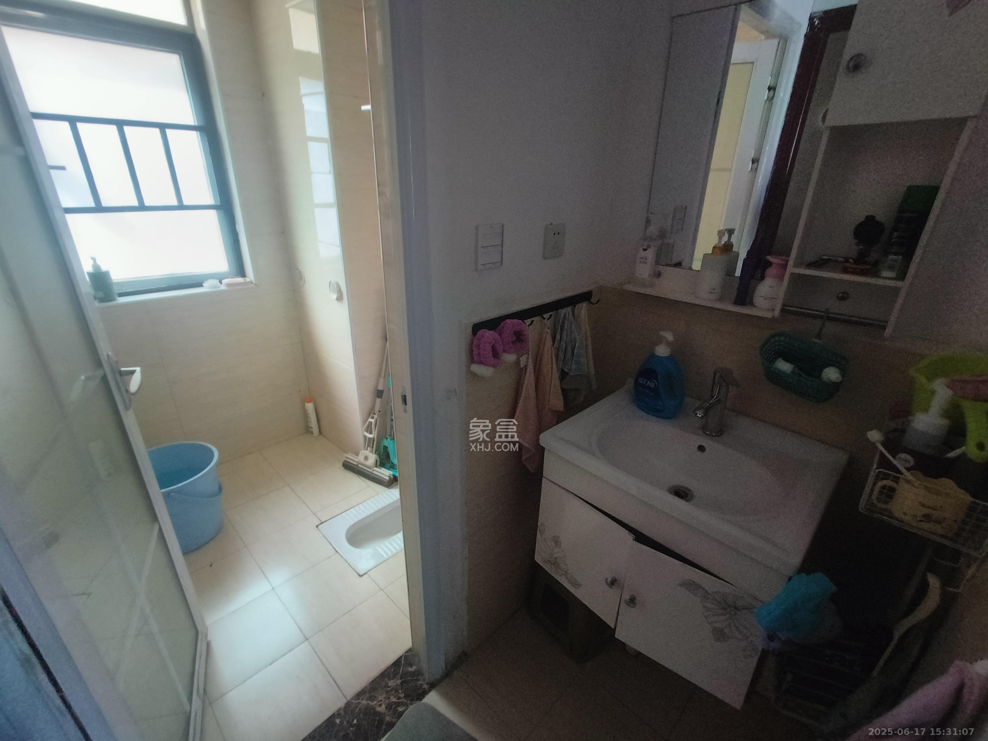 梅溪湖金茂悦(金悦雅苑)  3室2厅1卫    2700.0元/月 梅溪湖金茂悦(金悦雅苑)  3室2厅1卫    2700.0元/月室内图