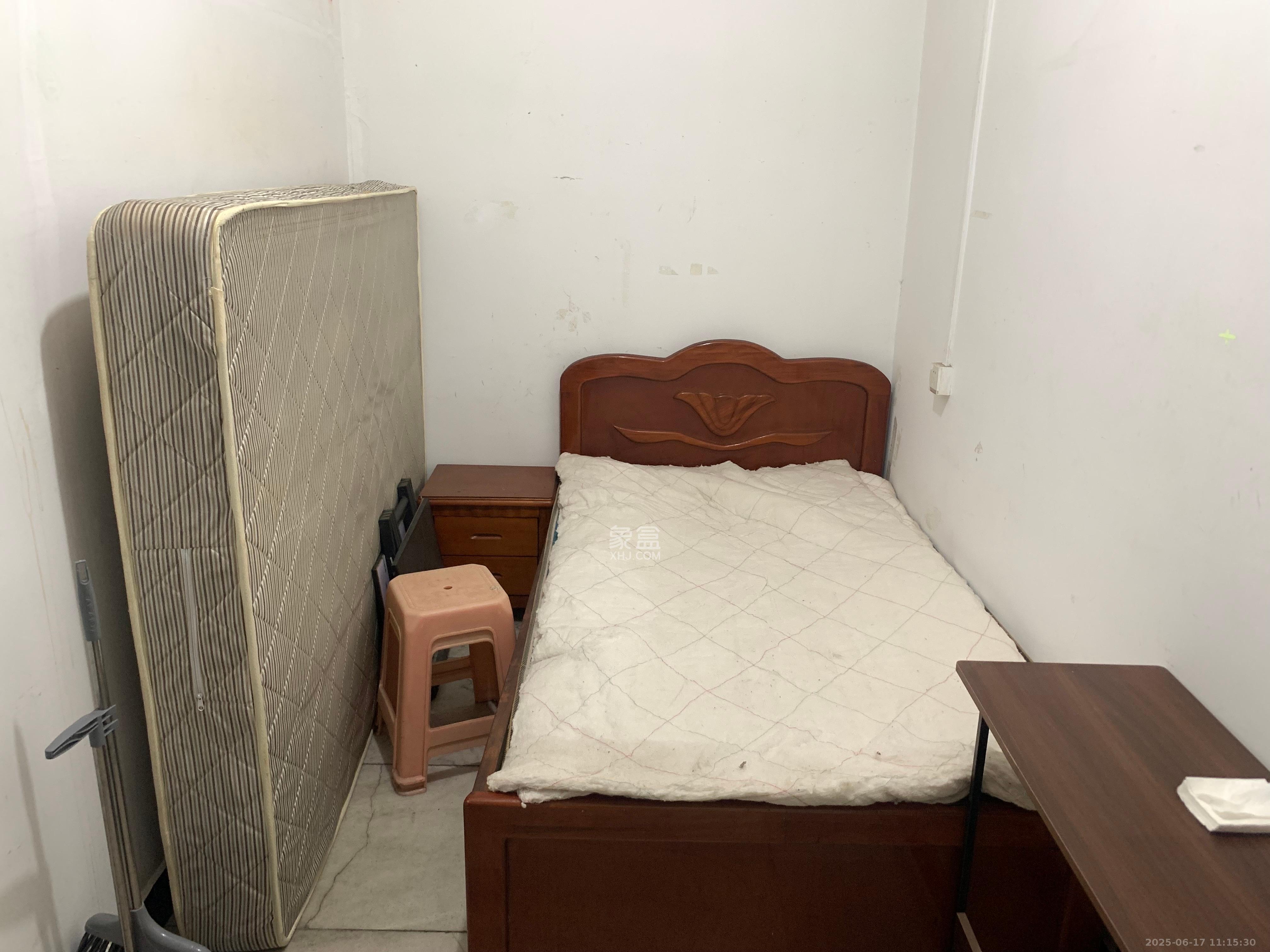 涧塘小区  1室1厅1卫   1200.00元/月室内图