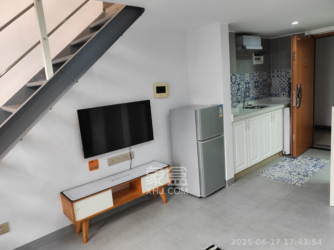 洋湖时代  2室1厅1卫    1680.0元/月 洋湖时代  2室1厅1卫    1680.0元/月