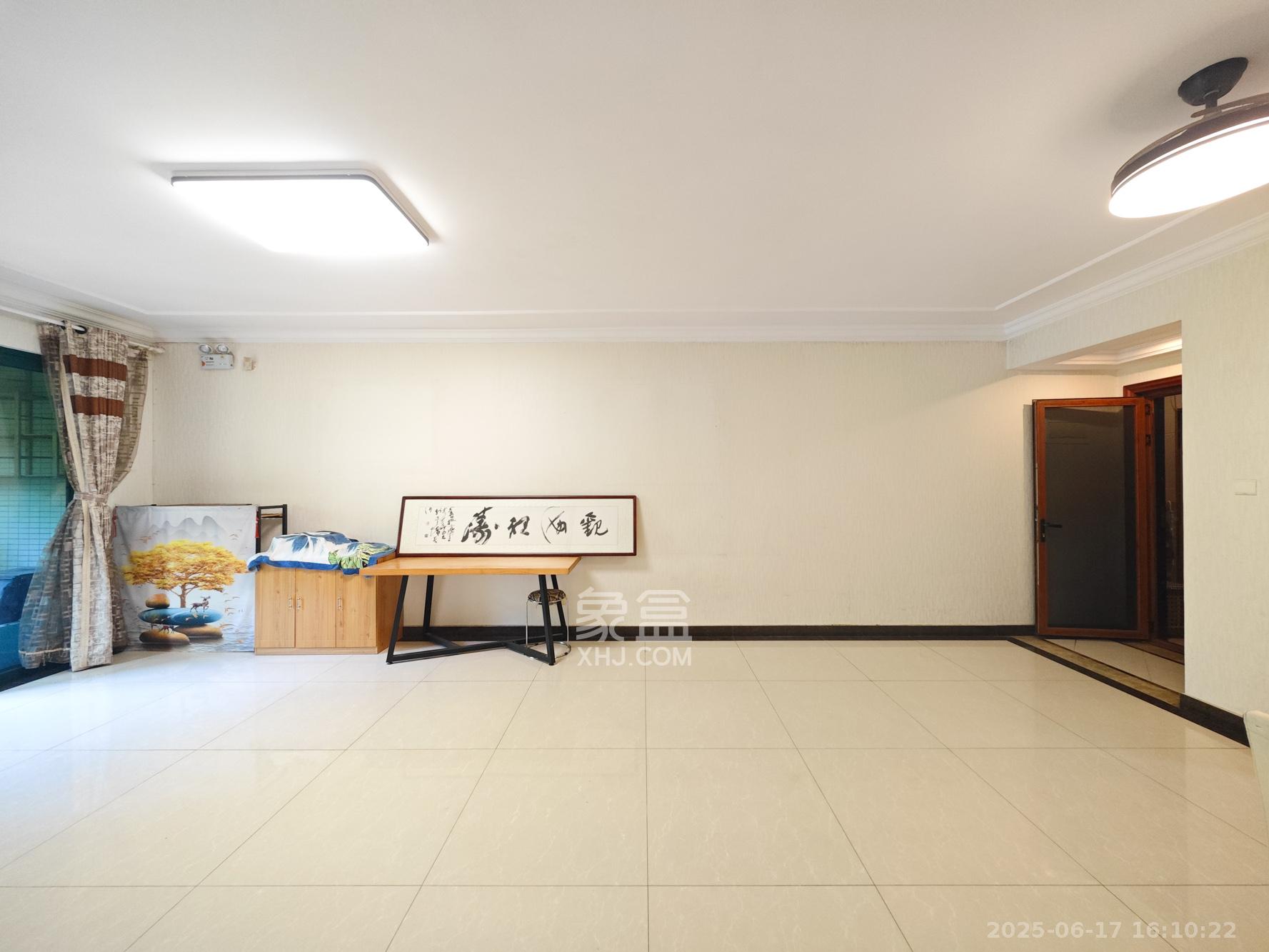 恒大城  3室2厅2卫    88.0万 恒大城  3室2厅2卫    88.0万