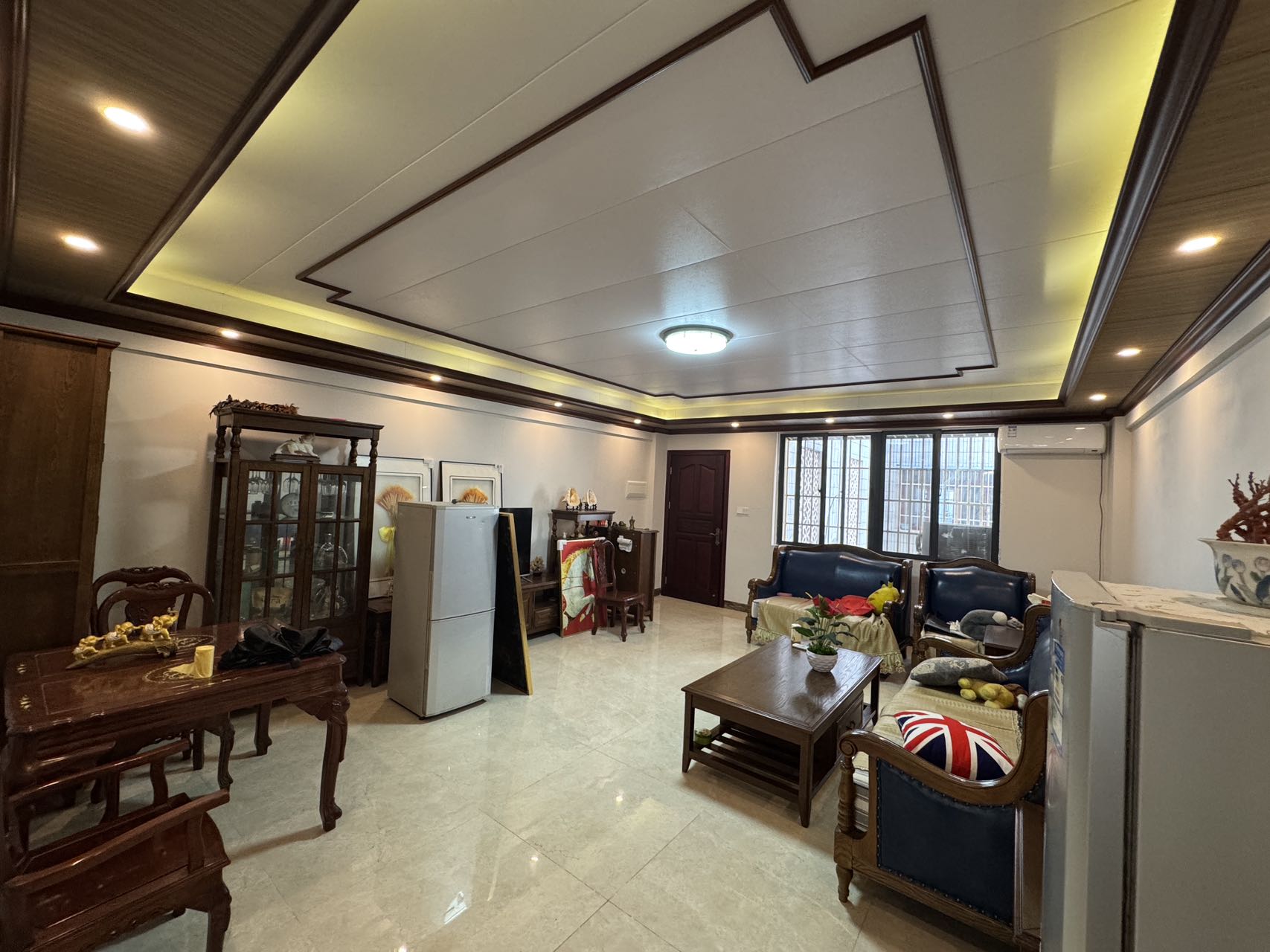 凤翔山庄 3室2厅2卫 102.0万 凤翔山庄 3室2厅2卫 102.0万室内图