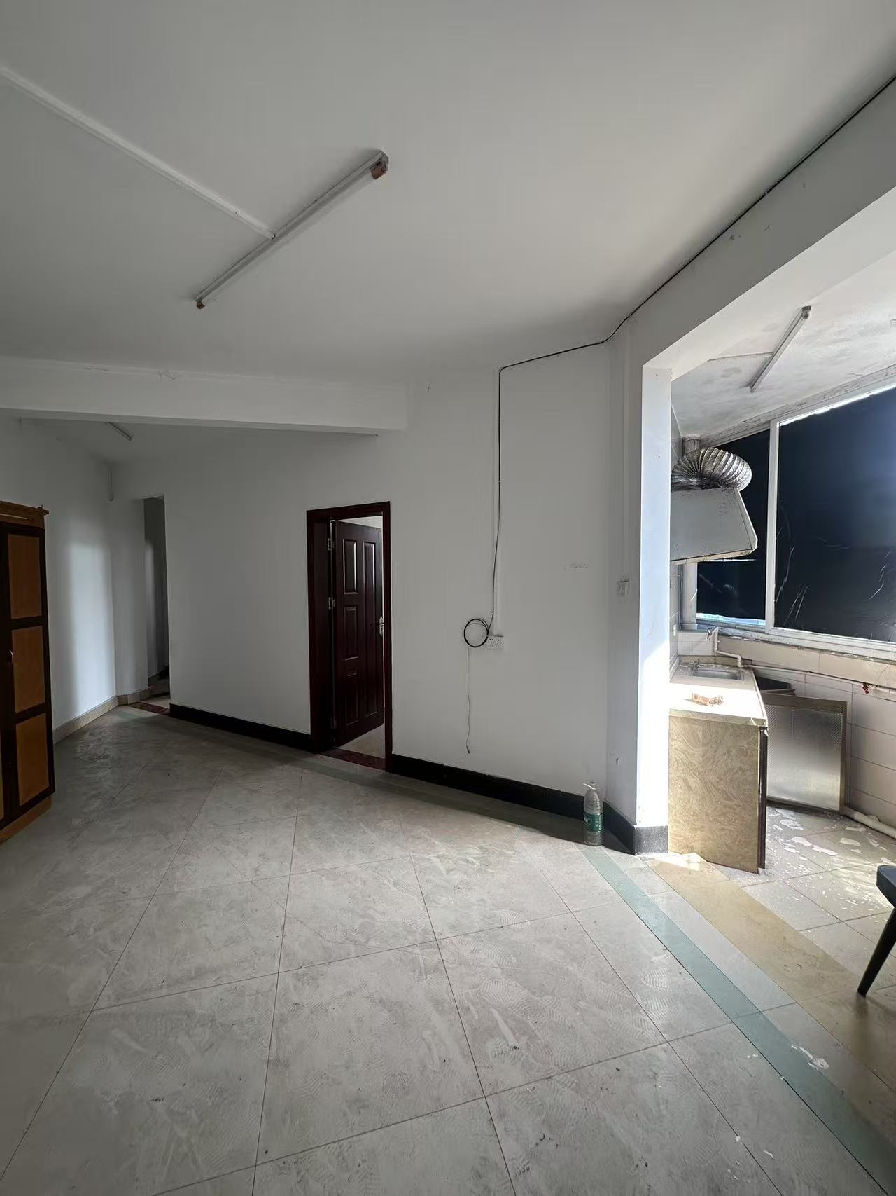 侨中公寓 2室1厅1卫 800.0元/月 侨中公寓 2室1厅1卫 800.0元/月室内图