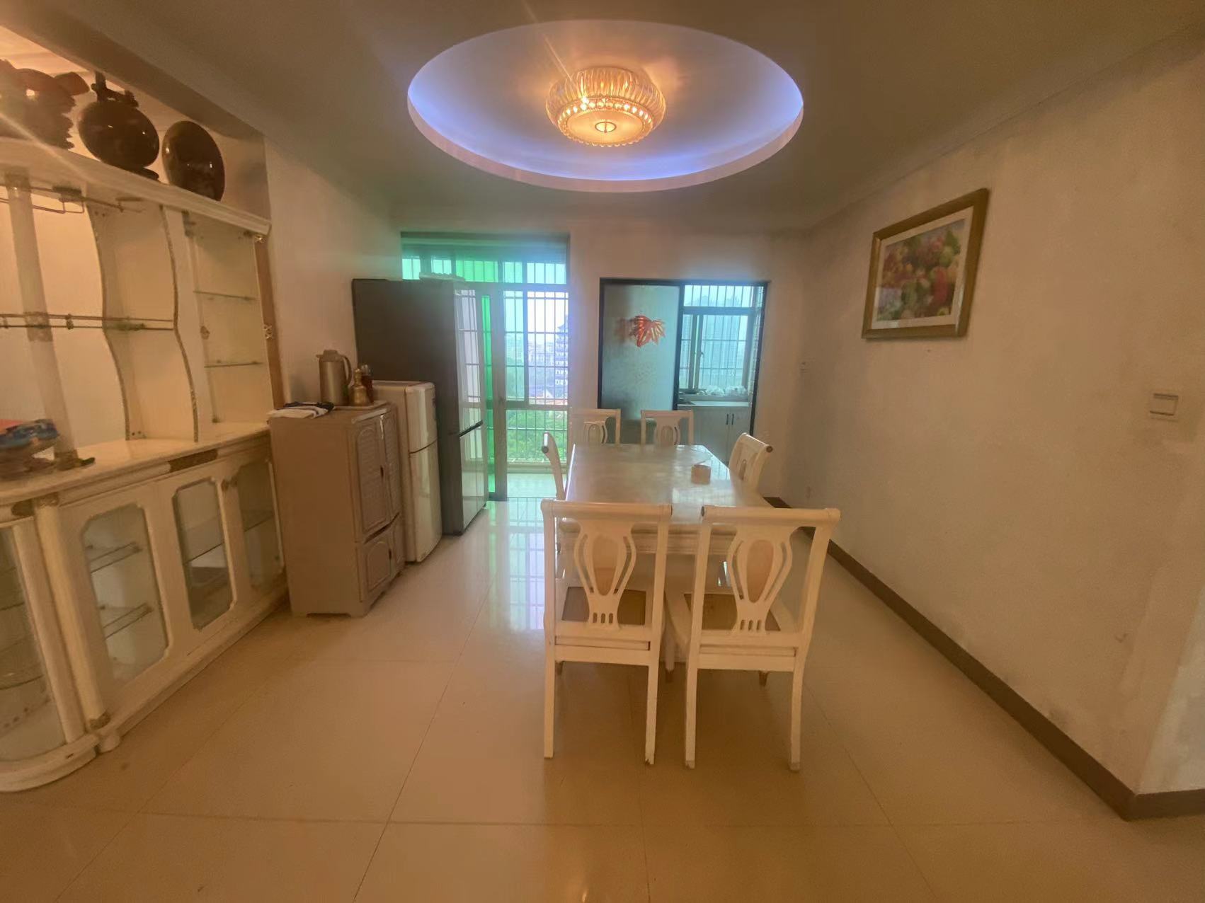 省人大机关住宅小区(海南省人大常委会机关住宅小区) 4室2厅1卫 236.0万 省人大机关住宅小区(海南省人大常委会机关住宅小区) 4室2厅1卫 236.0万室内图