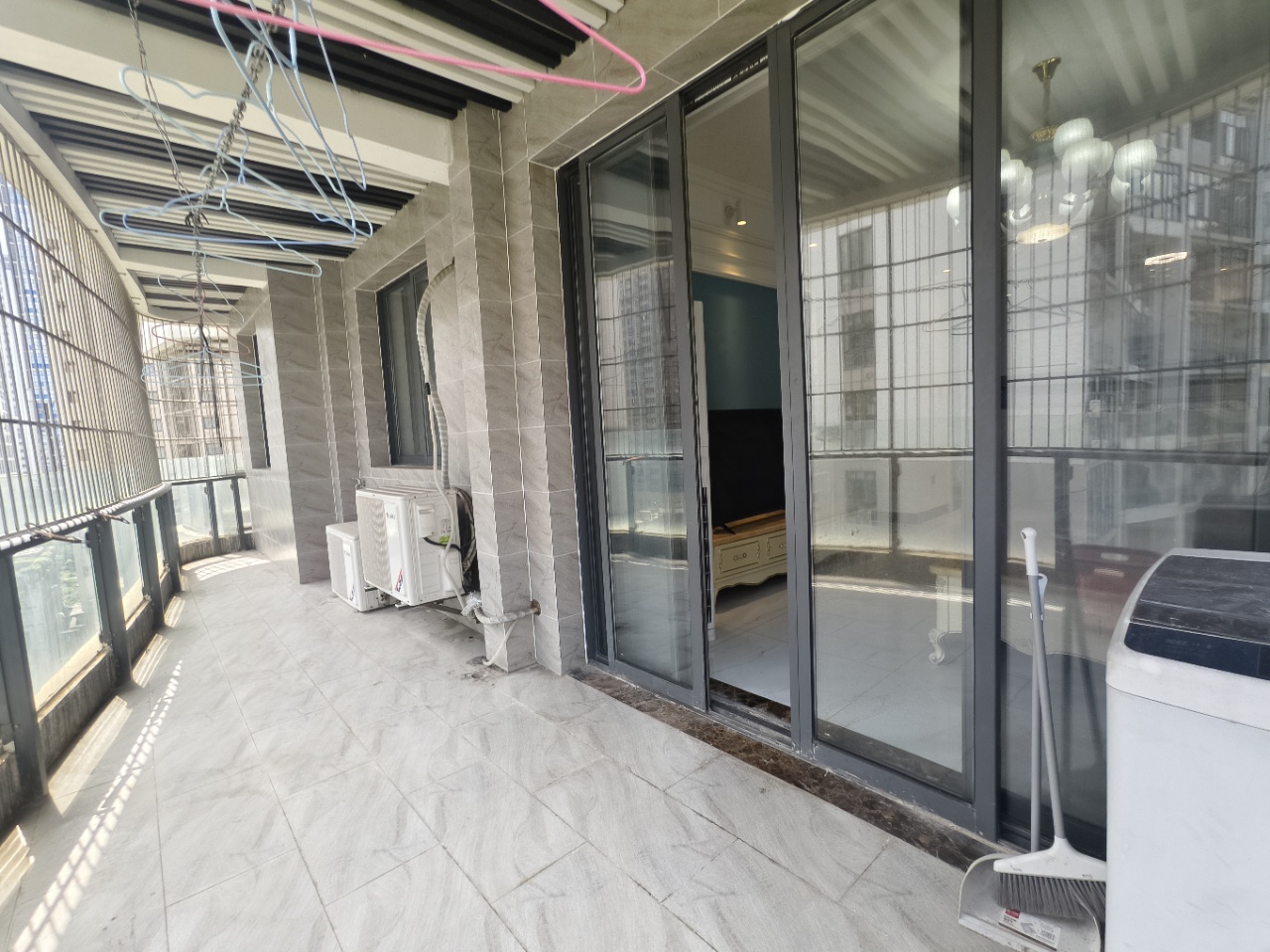 绿地海长流一期  3室2厅1卫    160.0万 绿地海长流一期  3室2厅1卫    160.0万室内图