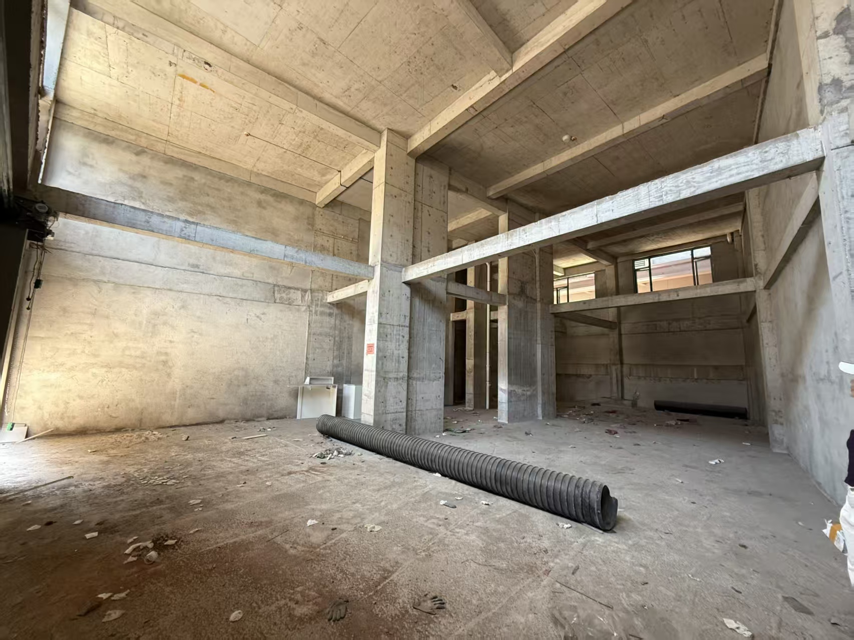 五洲郦城 5室2厅2卫 12800.0元/月 五洲郦城 5室2厅2卫 12800.0元/月室内图