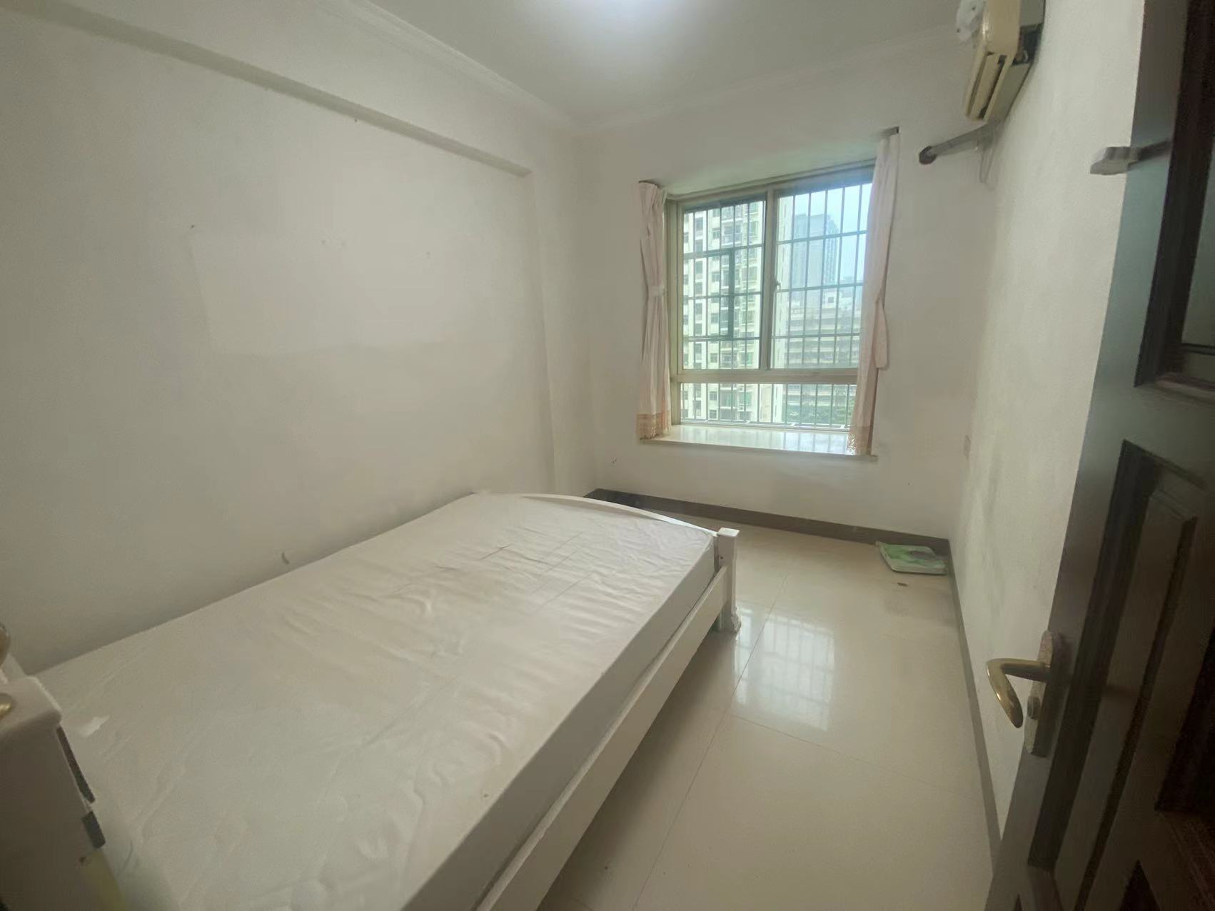 省人大机关住宅小区(海南省人大常委会机关住宅小区) 4室2厅1卫 236.0万 省人大机关住宅小区(海南省人大常委会机关住宅小区) 4室2厅1卫 236.0万室内图