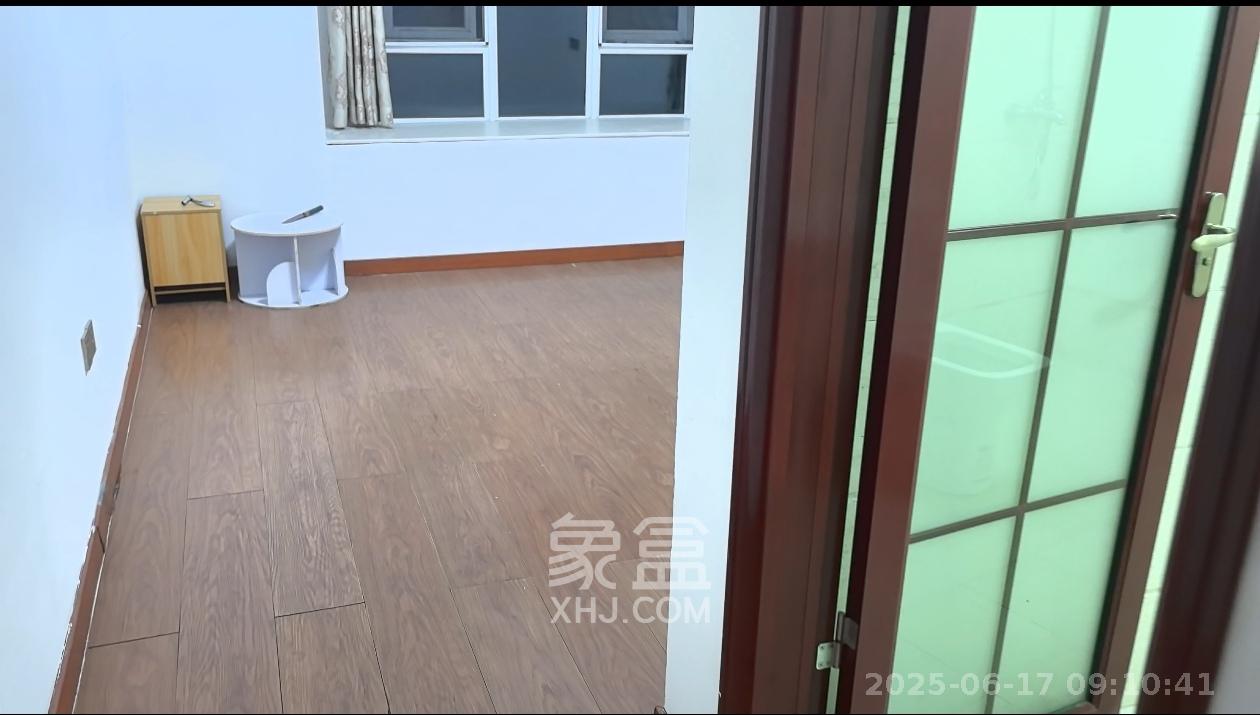 金地格林公馆  1室0厅0卫   2500.00元/月室内图