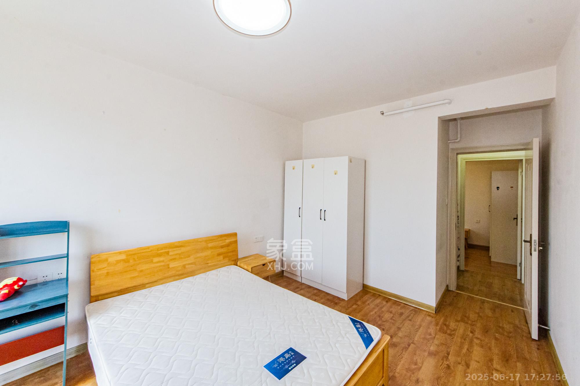 北辰三角洲C3区  3室2厅1卫    138.0万 北辰三角洲C3区  3室2厅1卫    138.0万卧室